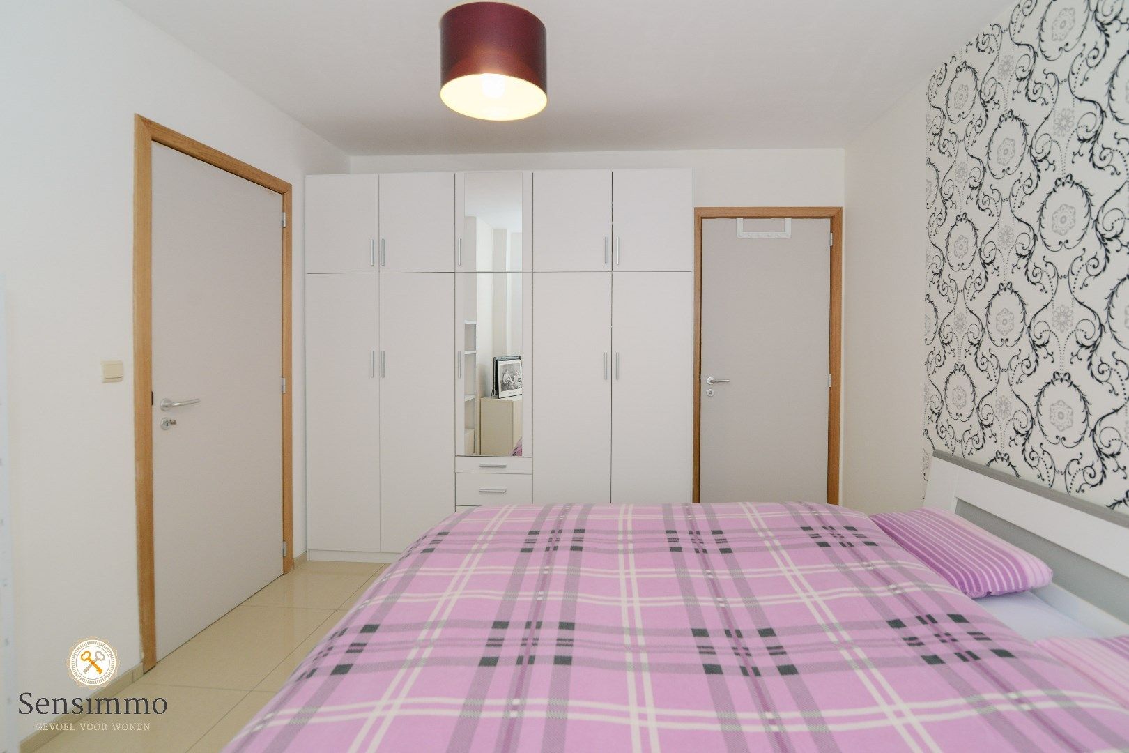 Gelijkvloers éénslaapkamerappartement met terras en parking foto 14