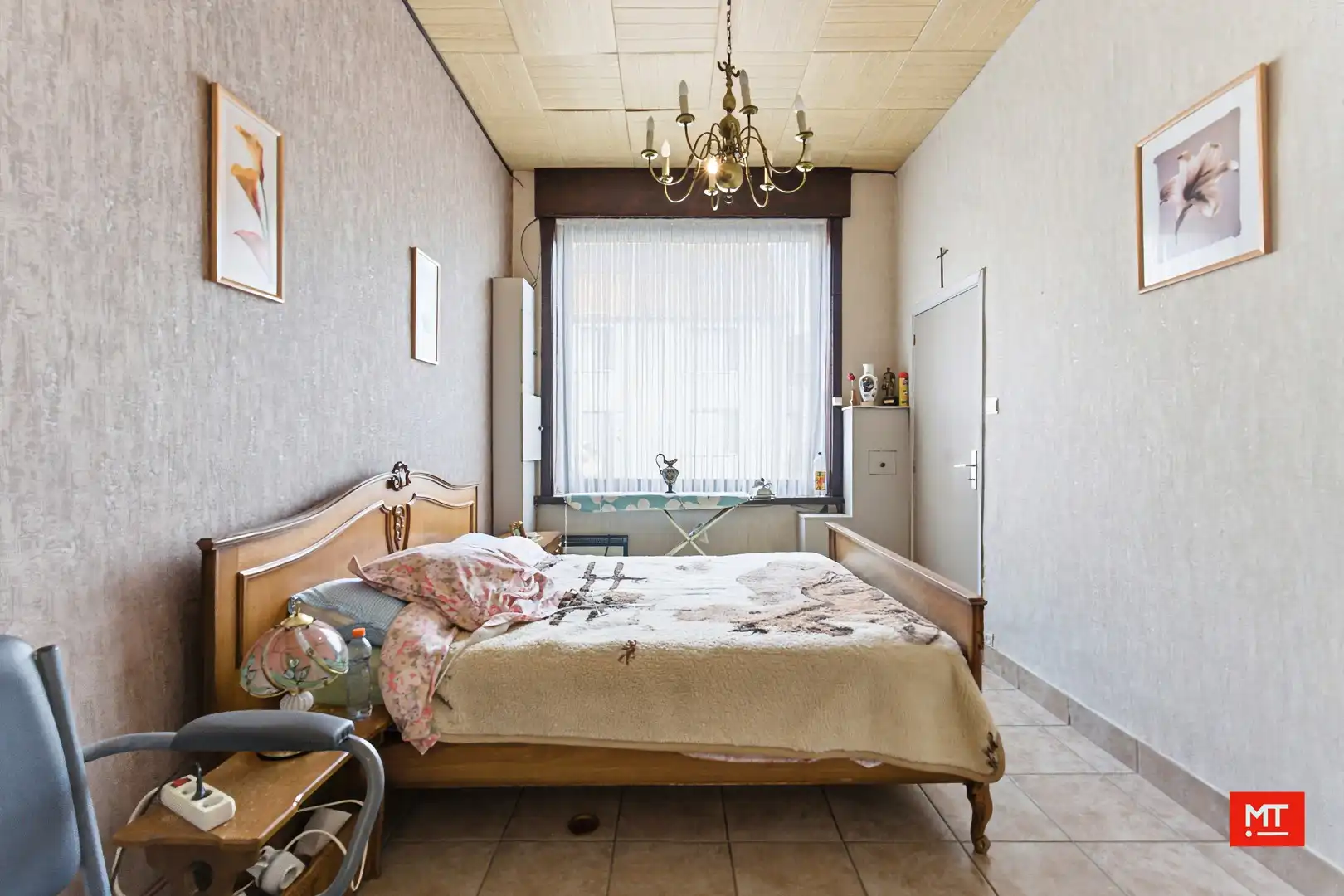 Te renoveren woning met 3 slaapkamers, Zuidgerichte tuin en garage in het centrum van Zonnebeke foto 8