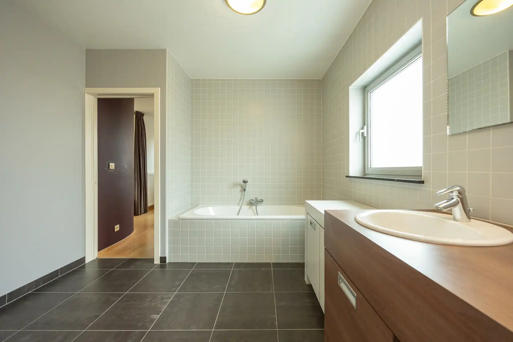 Ruime gezinswoning met tuin in een doodlopende straat. foto 10