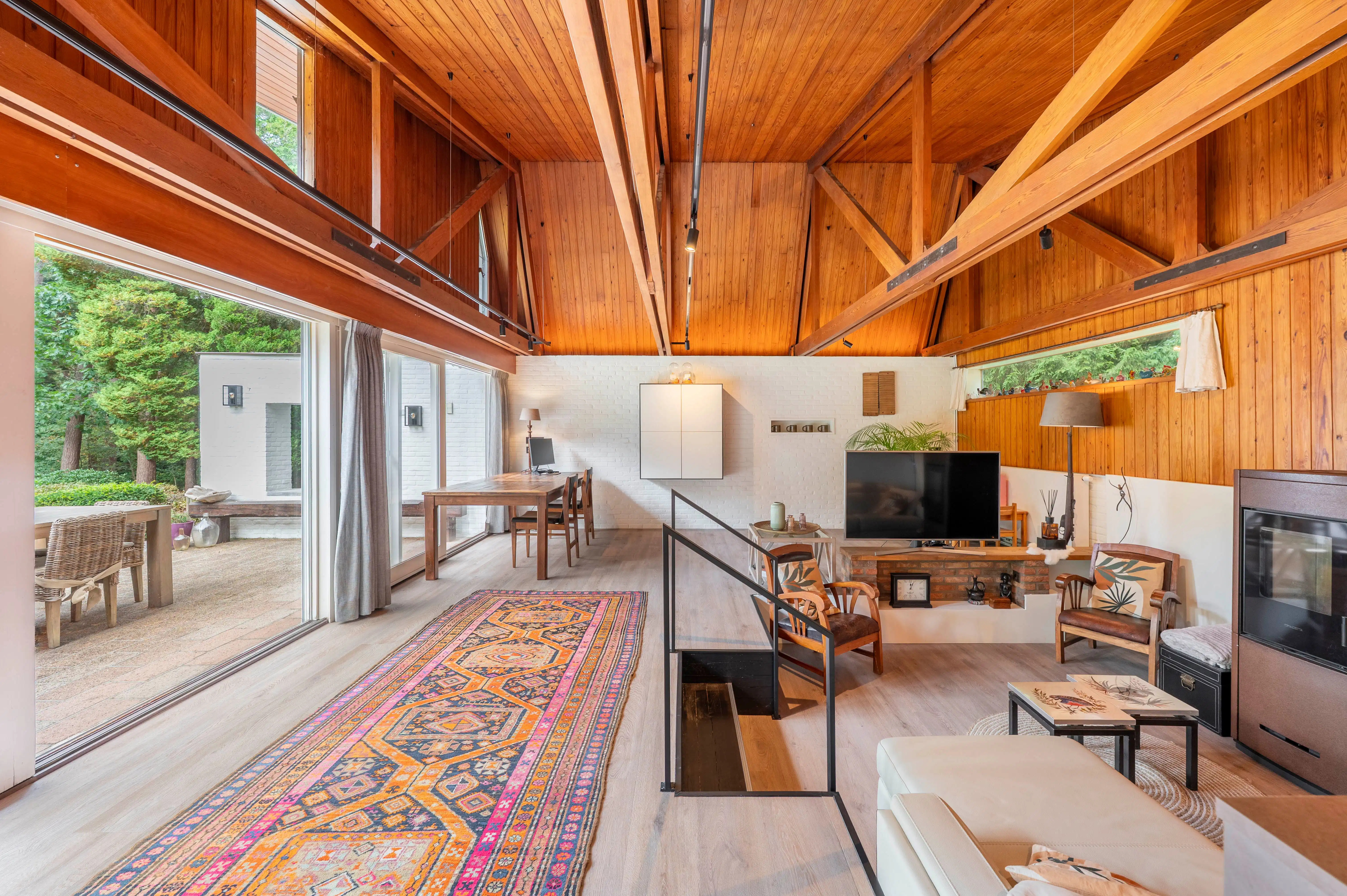 Architecturale sixtieswoning in volledige privacy en uniek natuurlandschap! foto 13