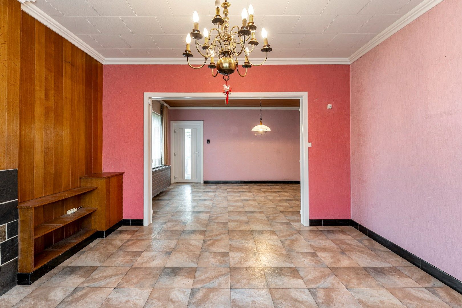 Te renoveren vrijstaande woning op een gunstig gelegen perceel van 12a 07ca vlakbij het centrum foto 8