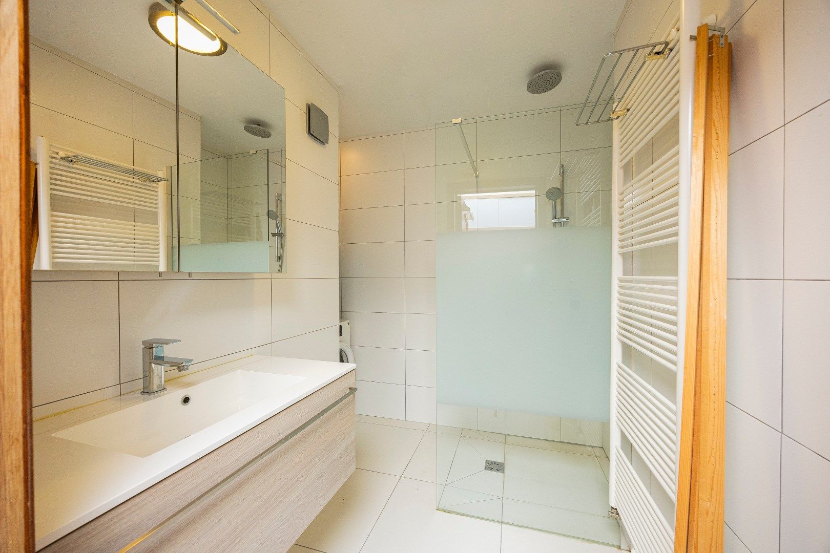Te renoveren woning met 4 slpks en tuin te Huizingen foto 8