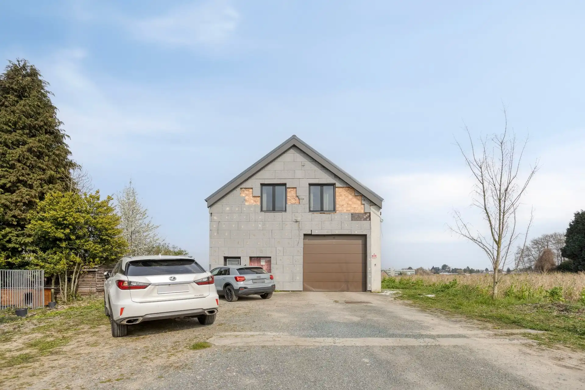 Woning met loods.  foto 12