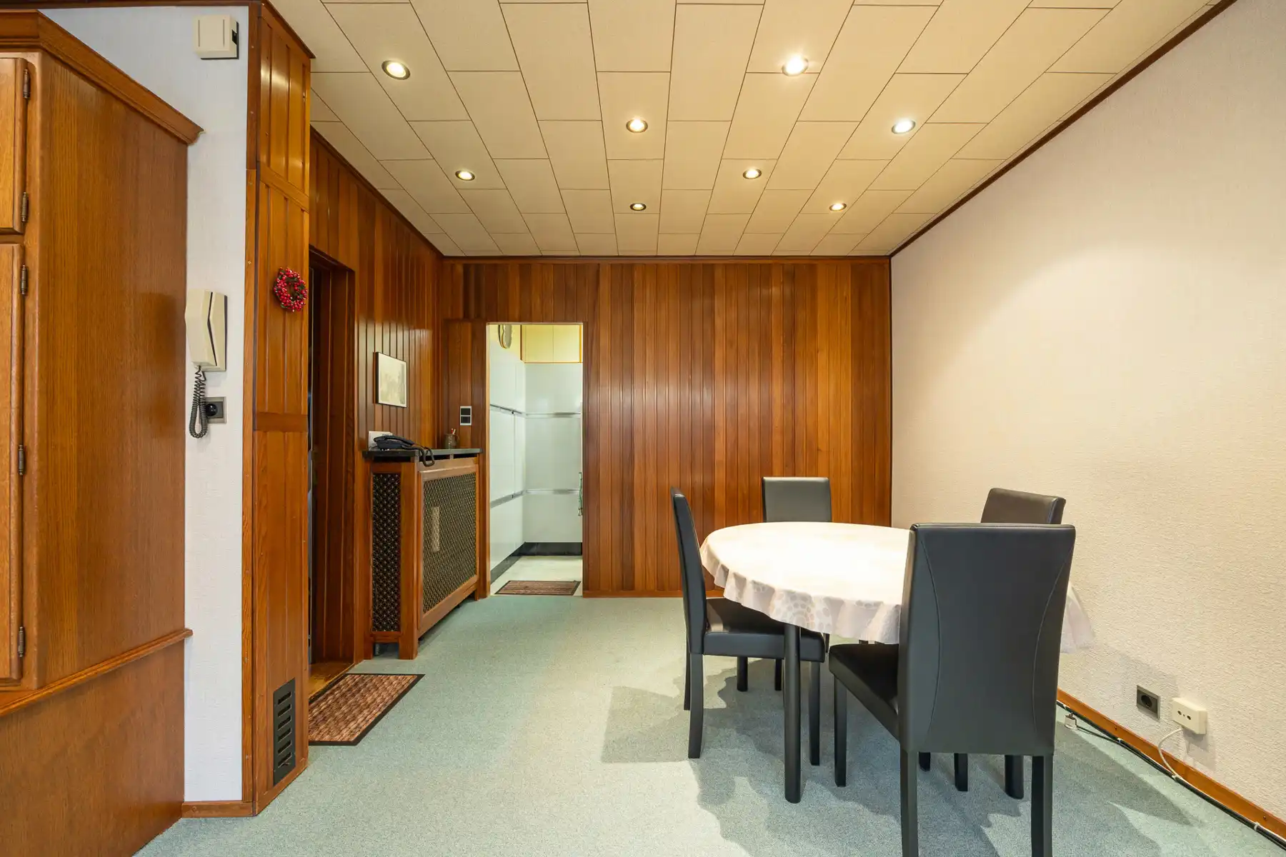 Huis met veel potentieel foto 8