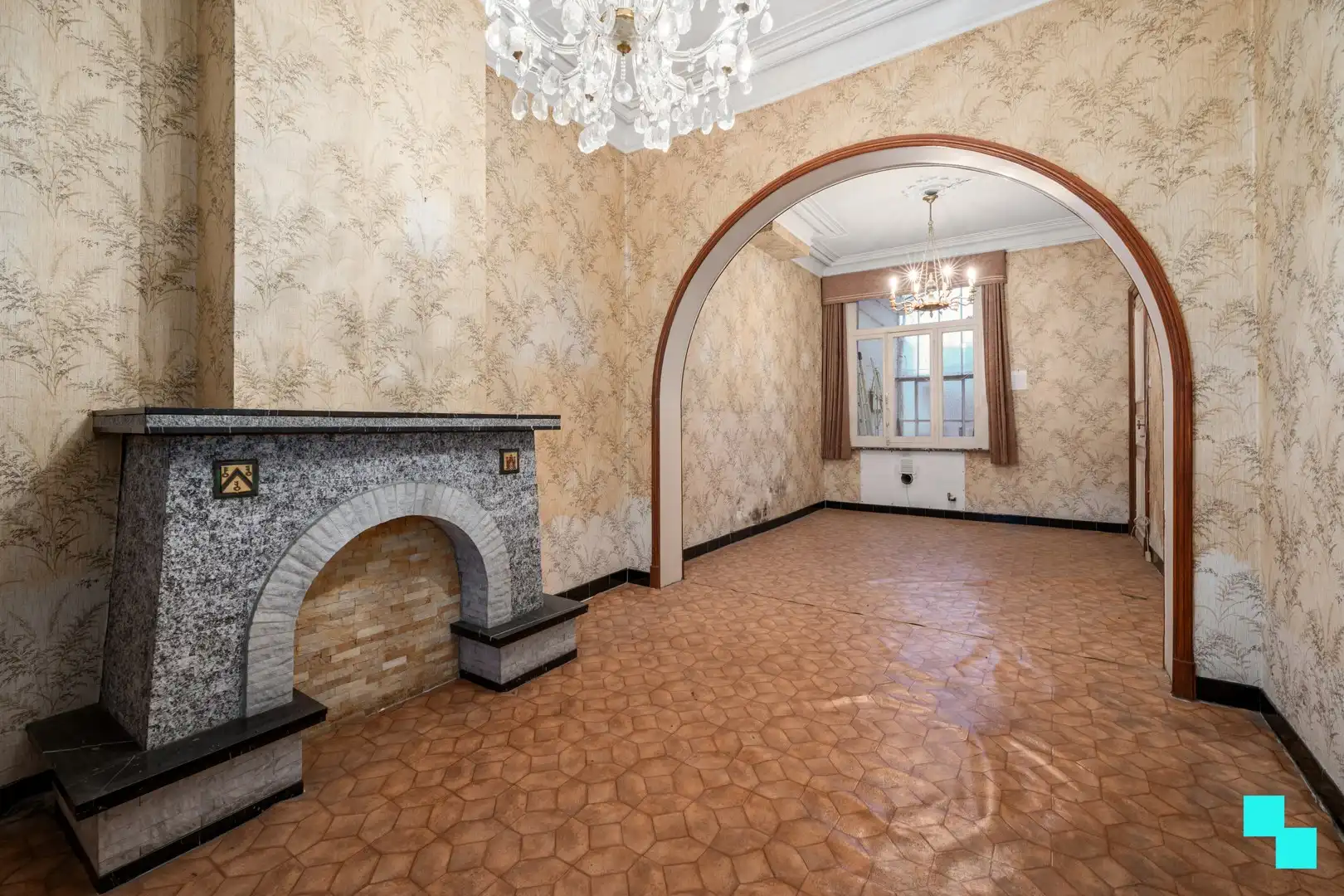 Te renoveren stadswoning op toplocatie - centrum Roeselare foto 7