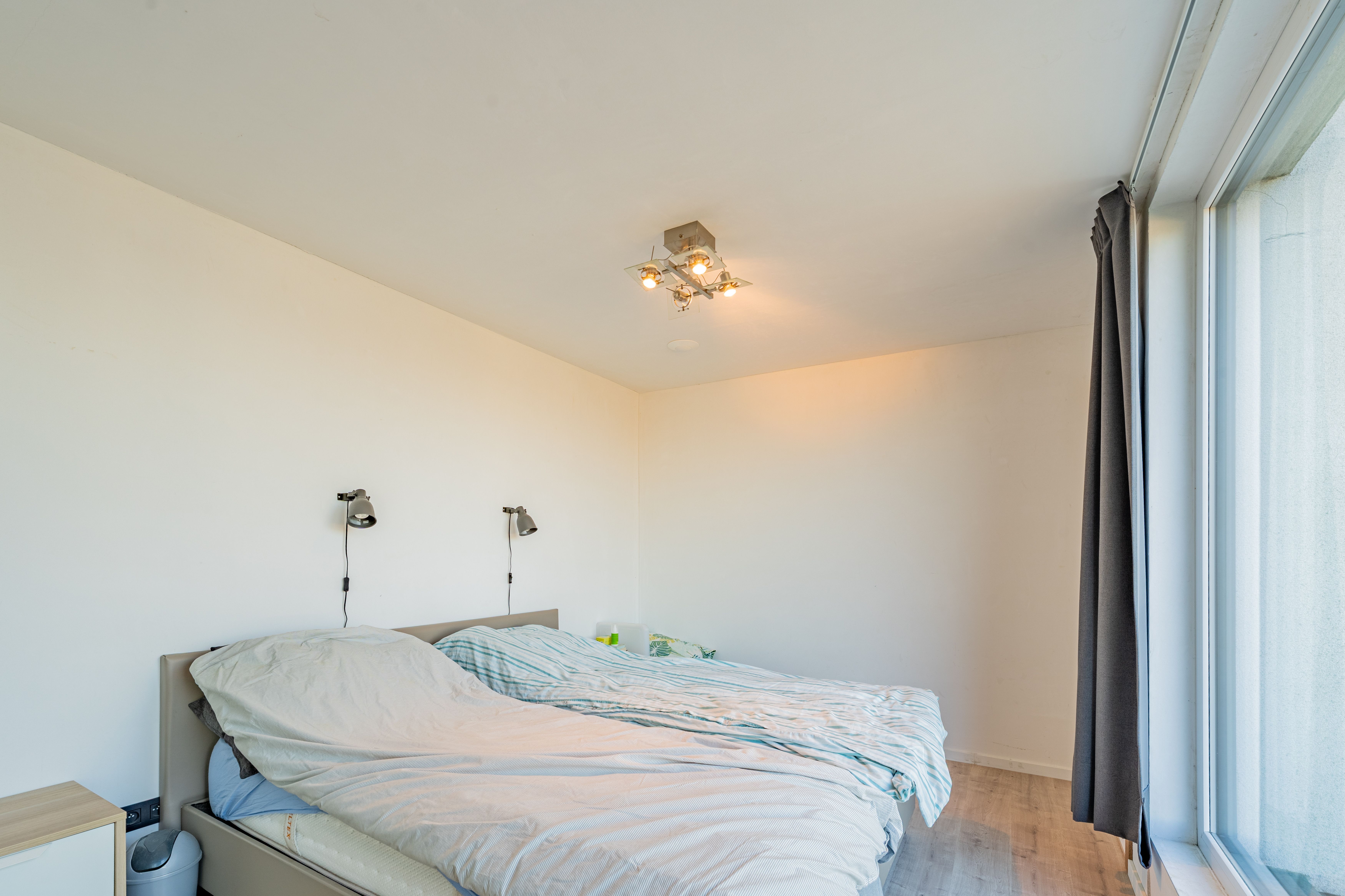 Halfopen bebouwing met inpandige garage en ruime tuin foto 7
