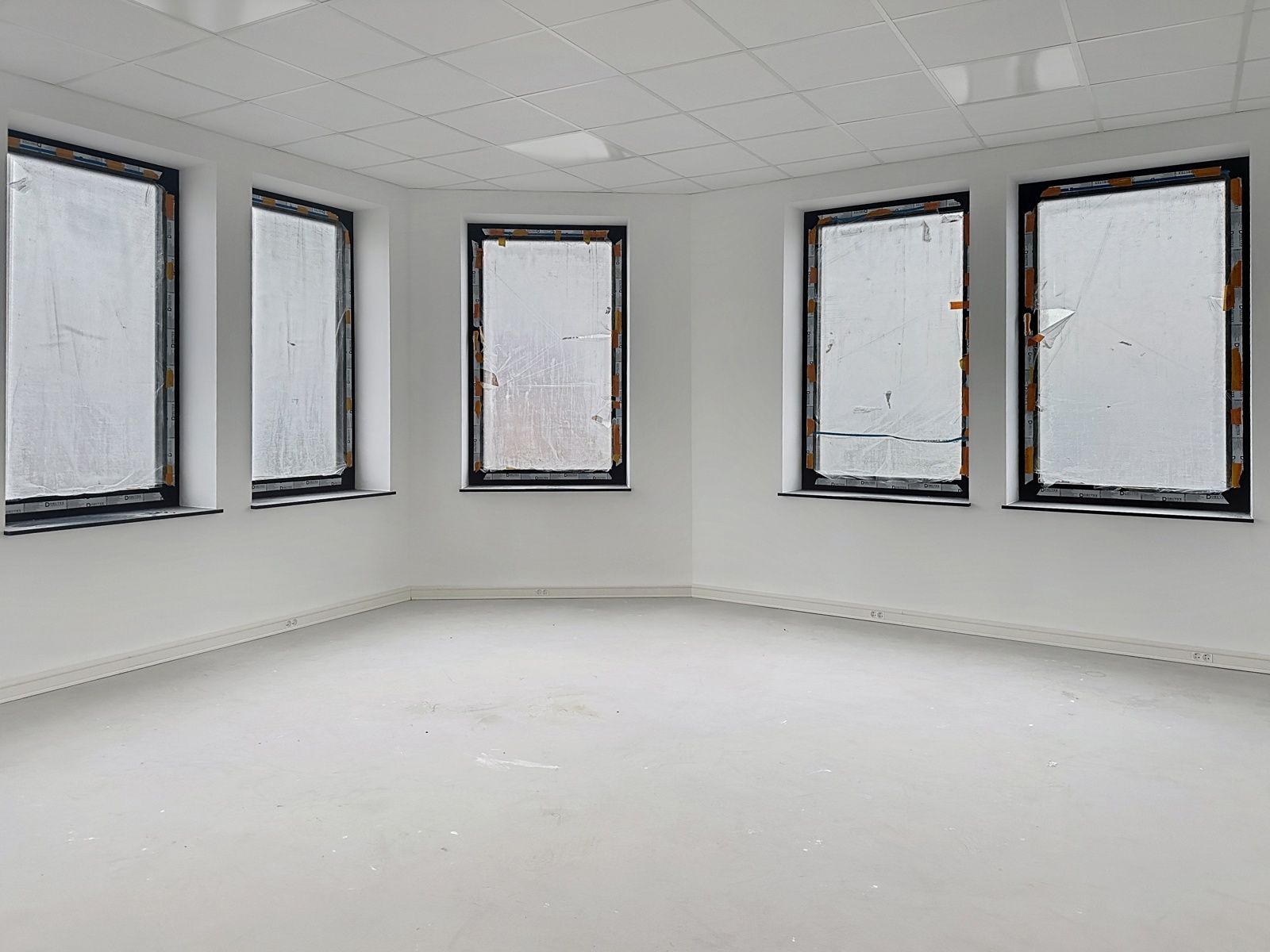 Activiteits- of opslagruimte op een toplocatie nabij de A12 foto 6