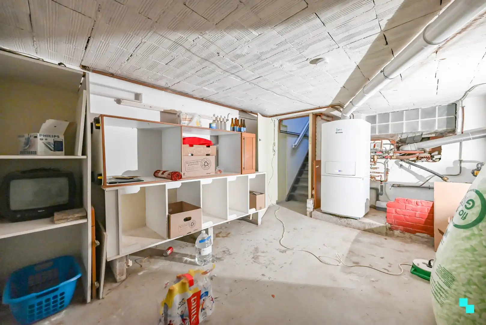 Opbrengsteigendom met winkelruimte én ruime garage in centrum Izegem foto 22