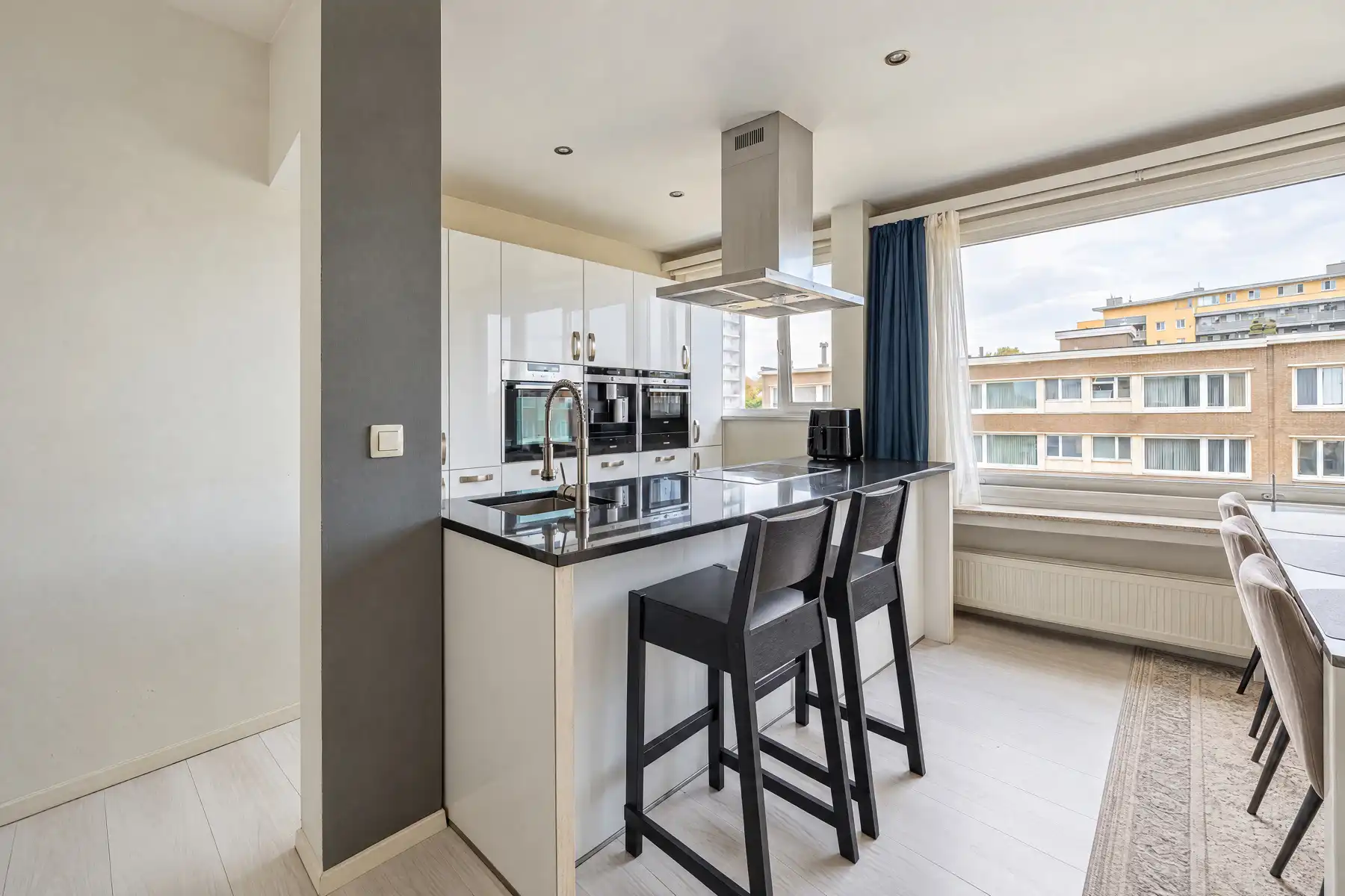 MOOI APPARTEMENT MET 2 SLAAPKAMERS EN TERRAS TE WILRIJK foto 5