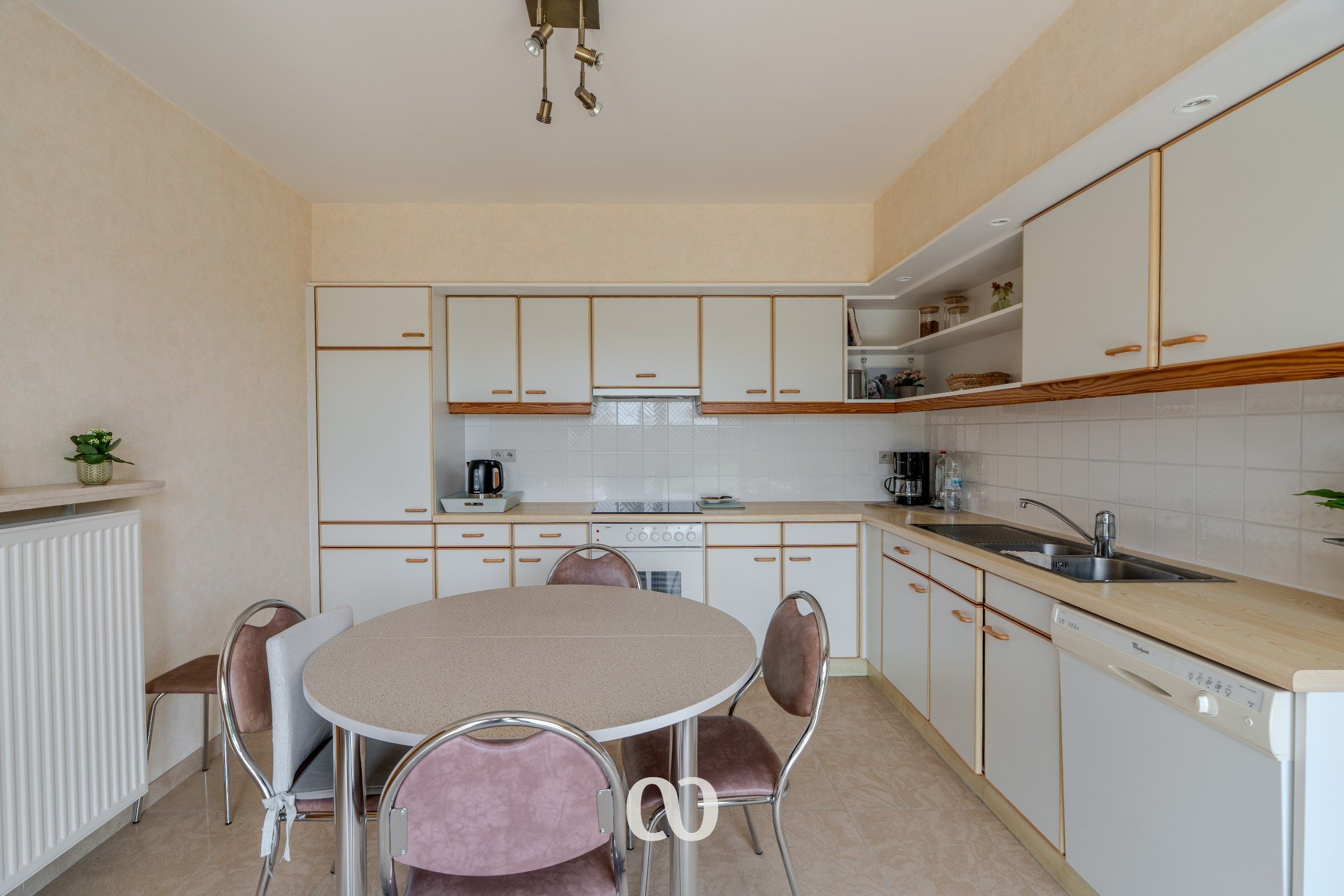 Instapklare woning met prachtige tuin en 4 slaapkamers foto 6
