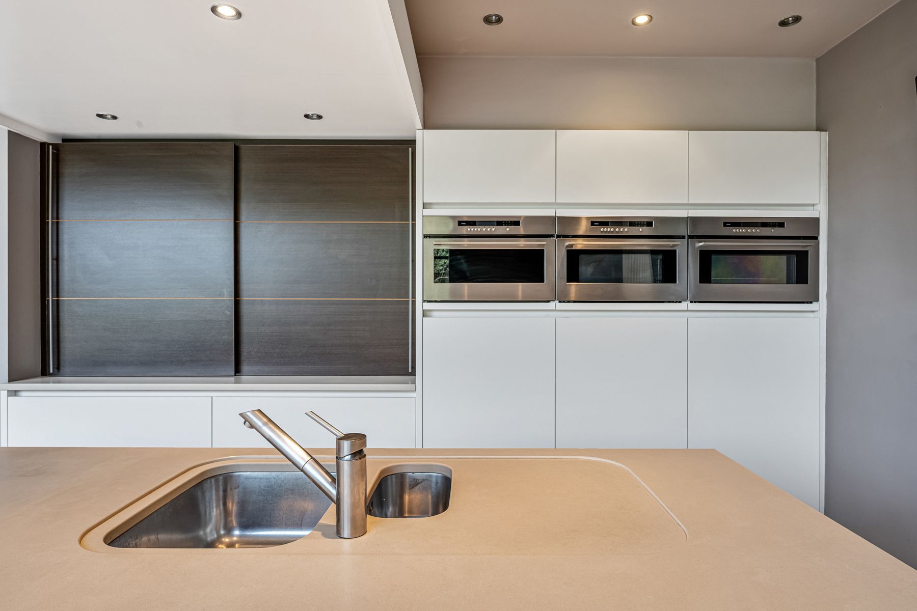 Unieke architecturale bungalow met 4 slpk  foto 12