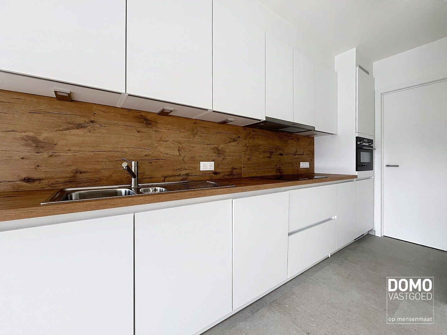 PRACHTIG GELIJKVLOERS NIEUWBOUW APPARTEMENT MET 2 SLAAPKAMERS, AUTOSTANDPLAATS EN AIRCO TE LEOPOLDSBURG foto 2