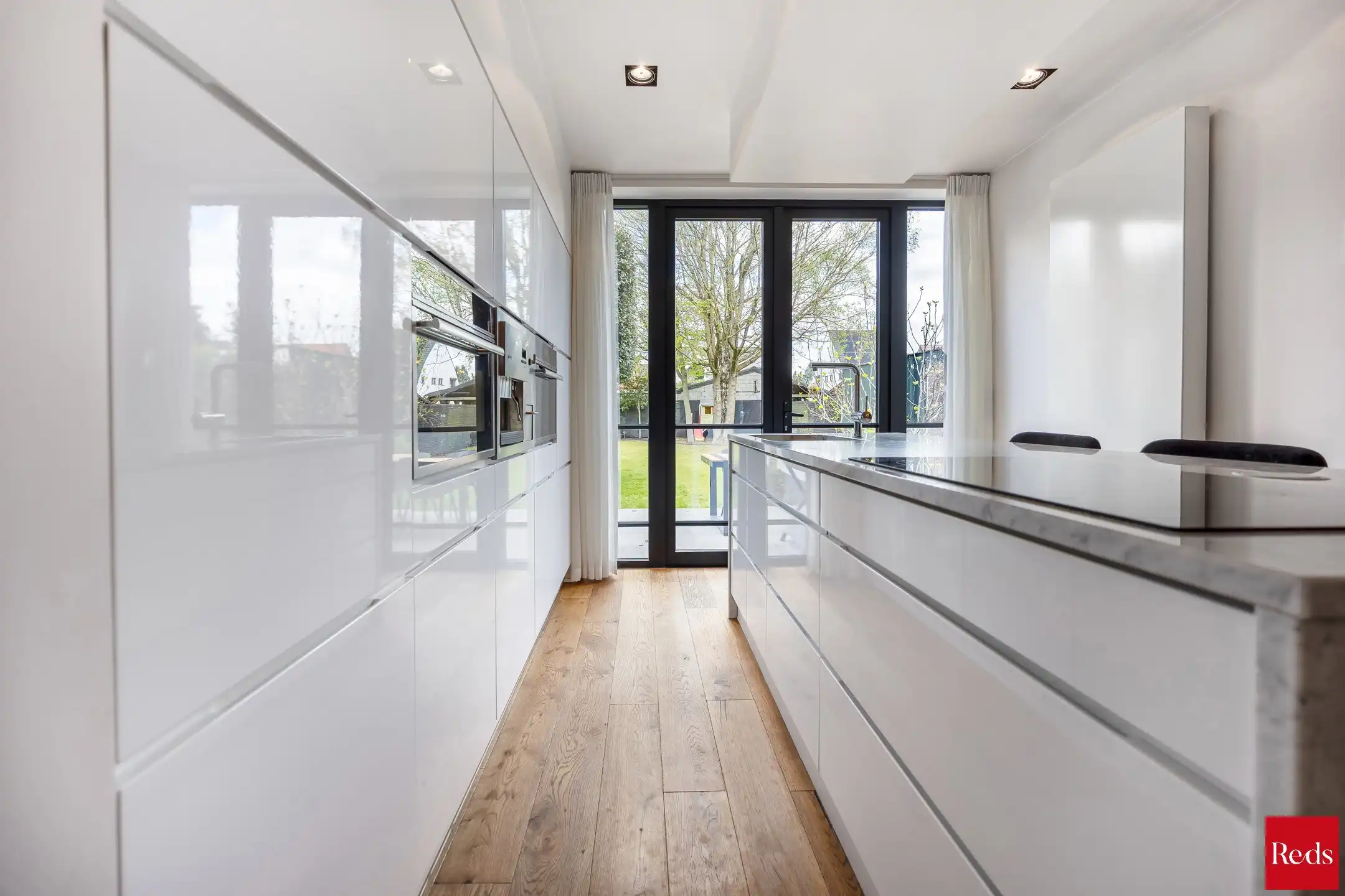 Stijlvolle woning op groene toplocatie nabij het centrum foto 16