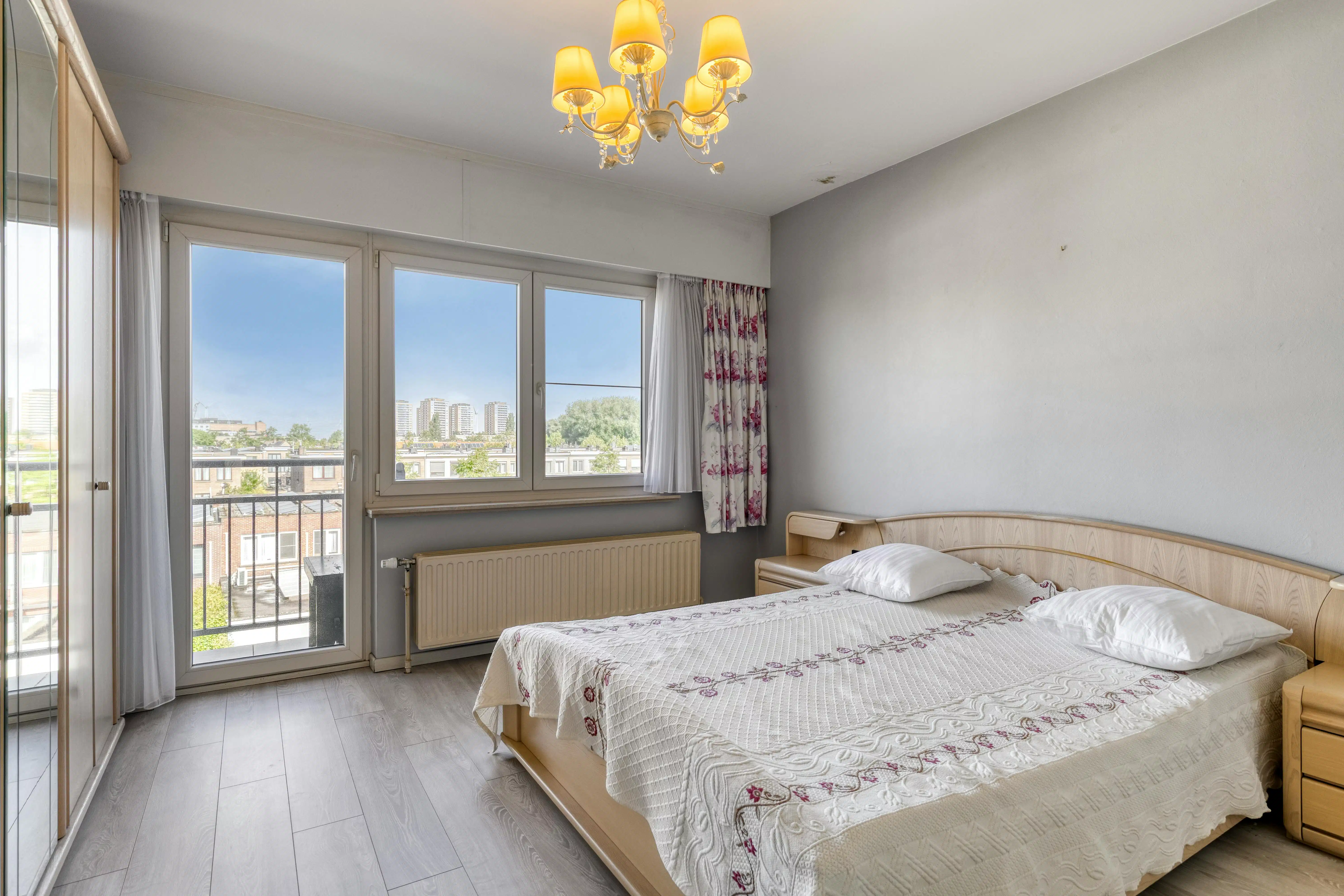 Ruim appartement met terras te koop in Merksem foto 8