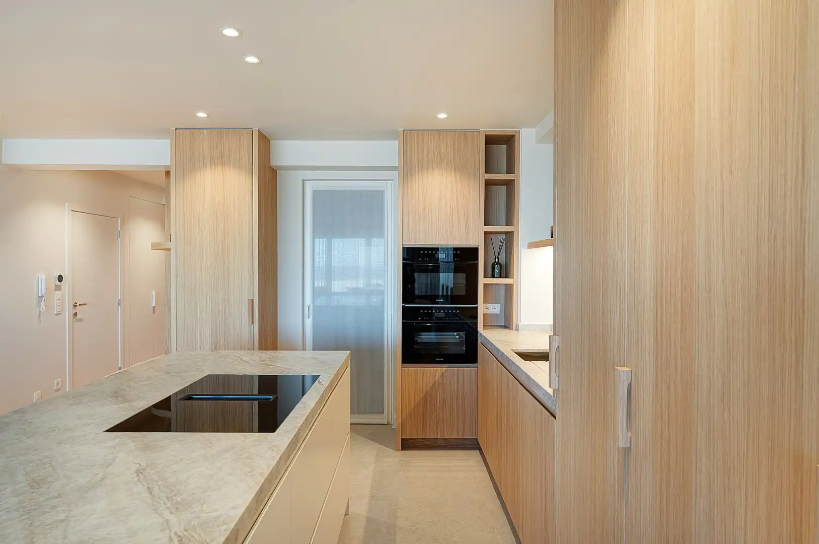 Luxueus gerenoveerd appartement met zeezicht aan Rubensplein. foto 14