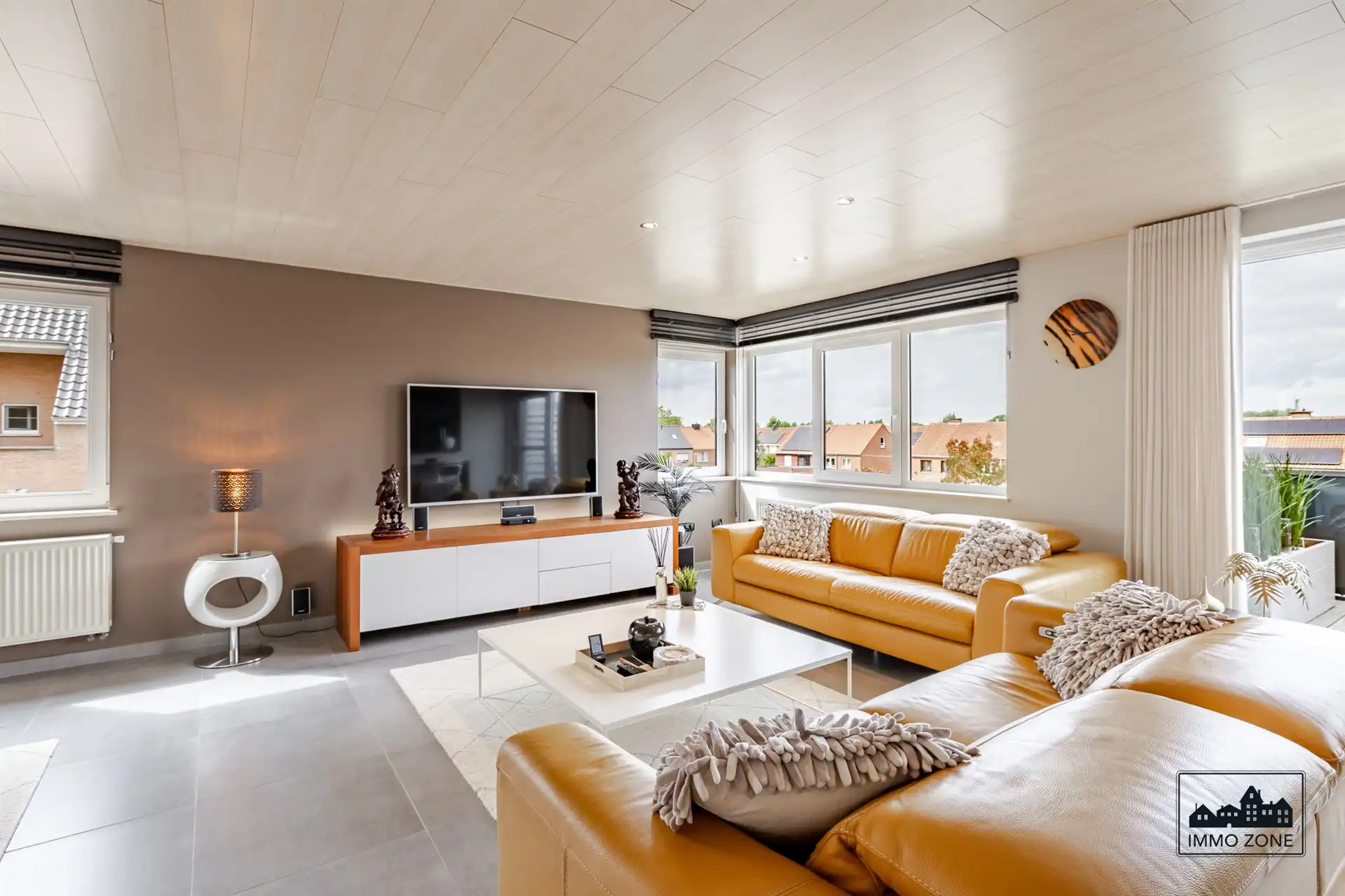 Uniek en energiezuinig 3-slaapkamer appartement van 192m² foto {{pictureIndex}}