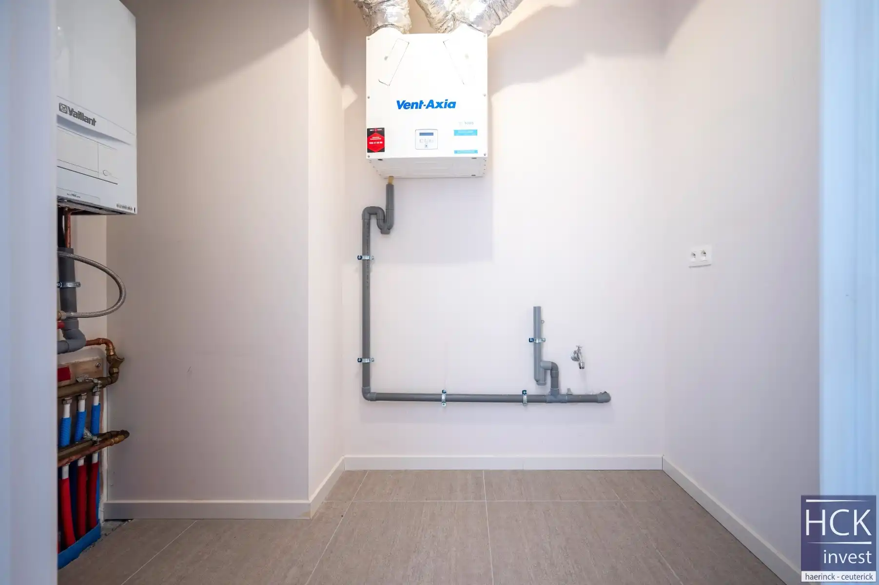 KRUISHOUTEM - Lichtrijk & ruim gelijkvloersapp. + terras op de Marolle foto 13