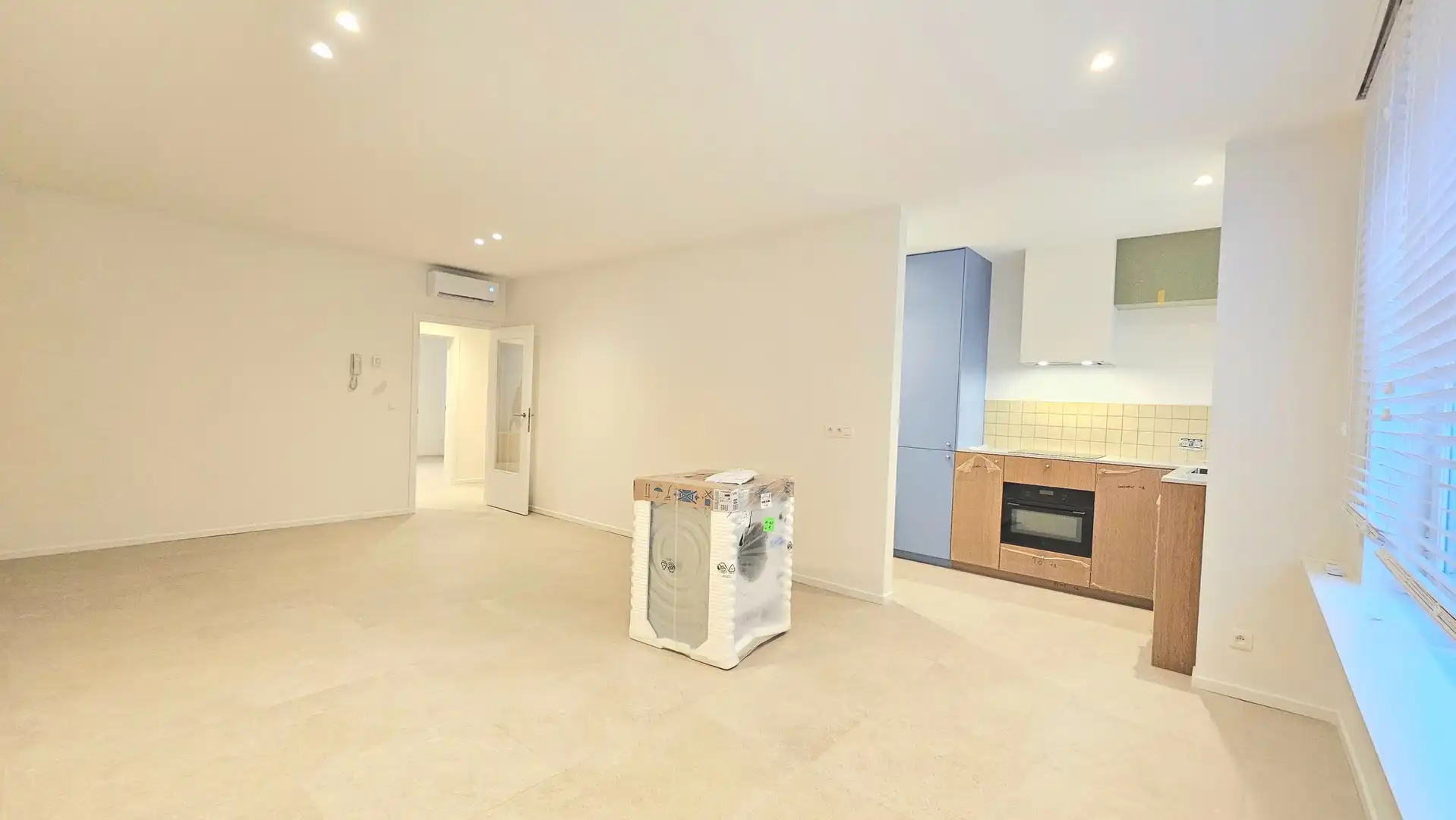 Totaal vernieuwd appartement met alle voorzieningen foto 4