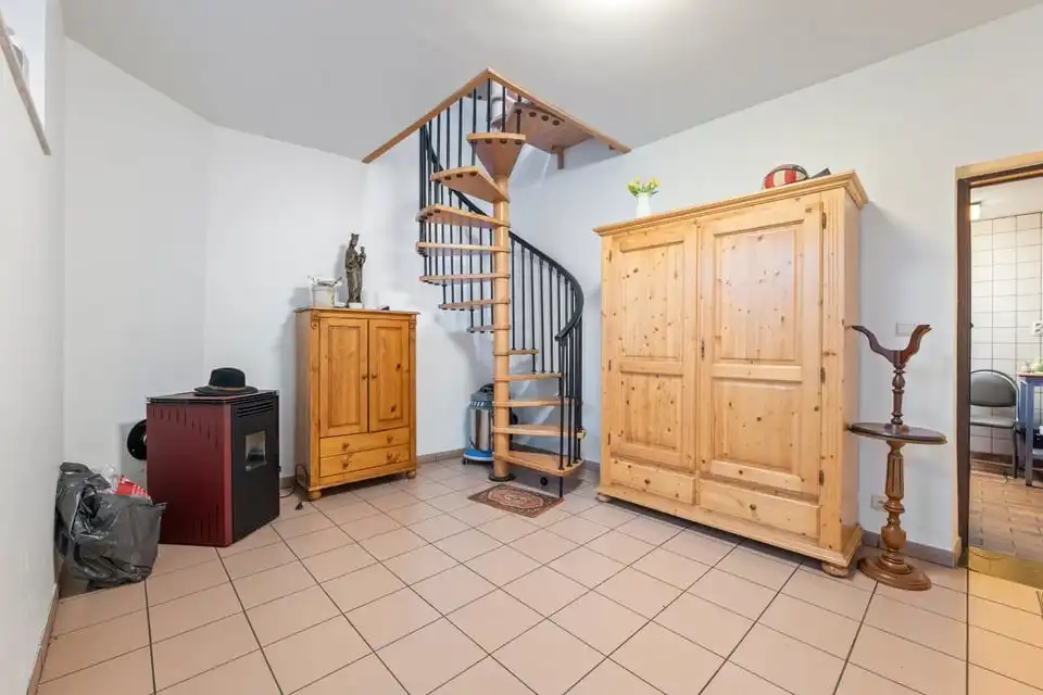 Charmant handelshuis op toplocatie in het hart van de Tongerse winkelstraat foto 25