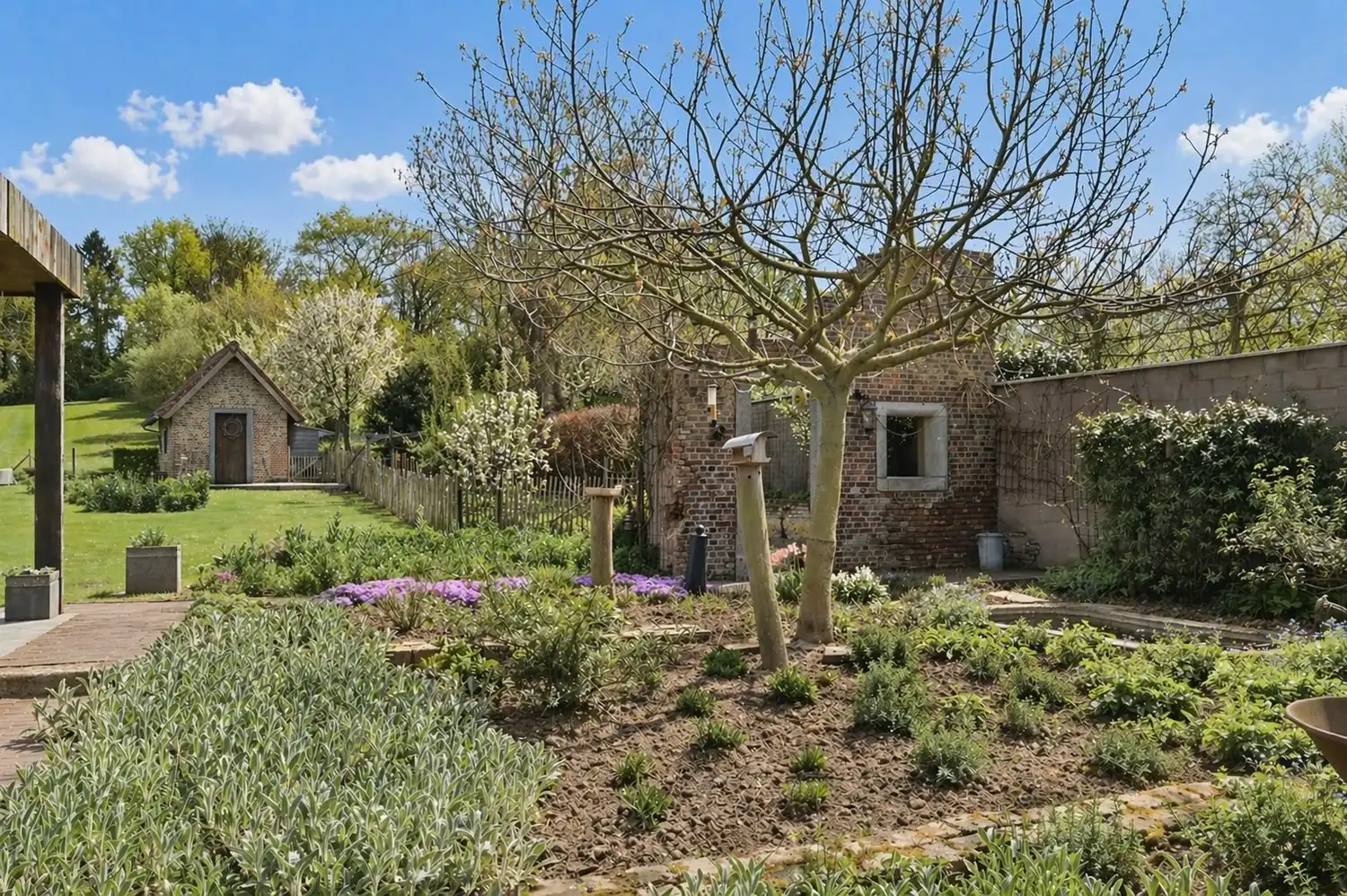 Prachtig gerenoveerde hoeve uniek gelegen in het glooiende landschap van Grote-Spouwen foto 5