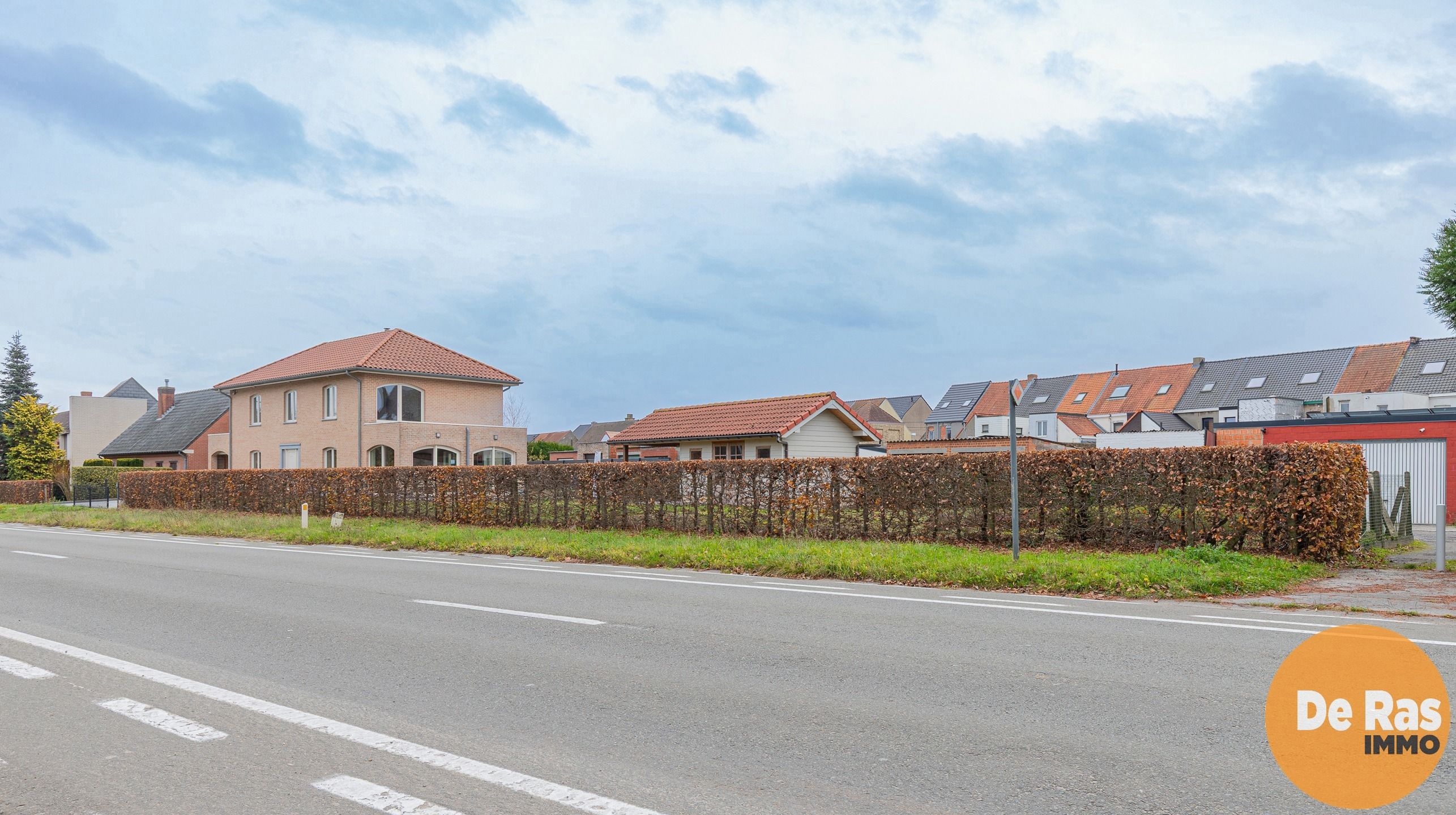 WETTEREN- Ruime, comfortabele 4-gevelwoning centrum Wetteren foto 3