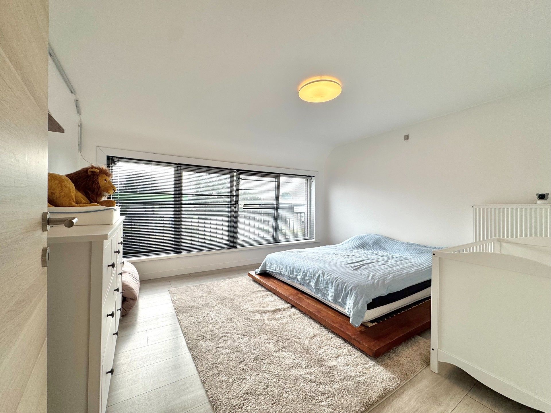 INSTAPKLARE WONING MET TUIN & GARAGE EN UITWEG foto 27