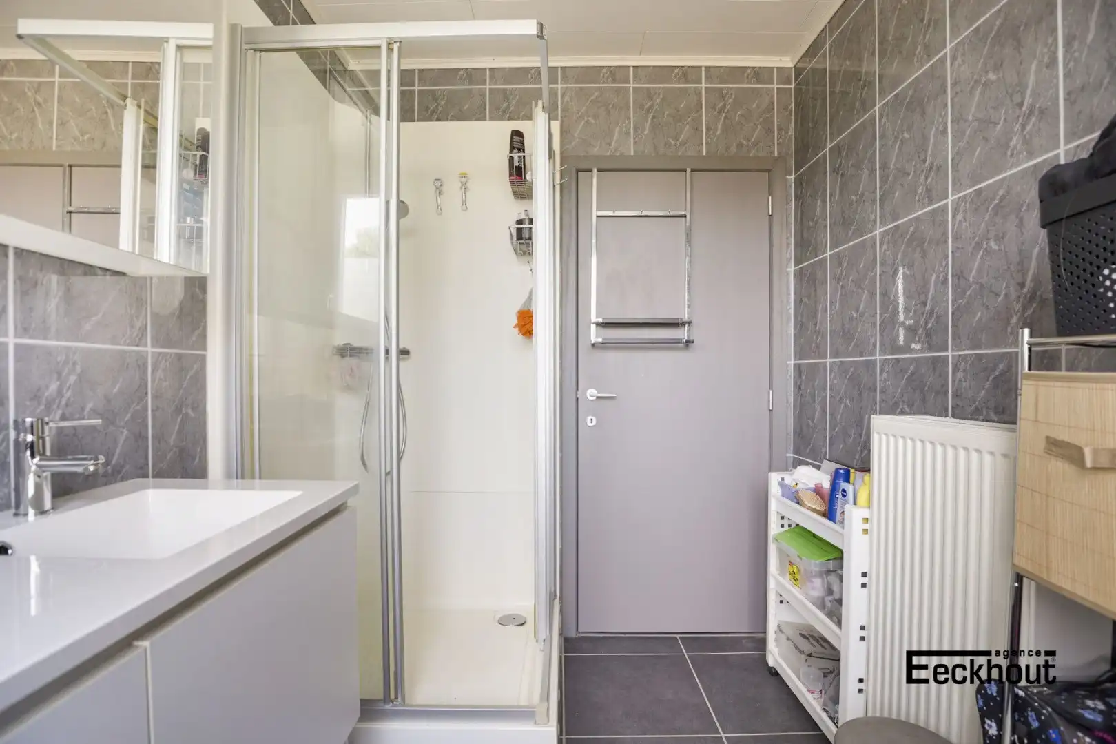 Ruime woning met tuin in rustige, doodlopende straat. foto 18