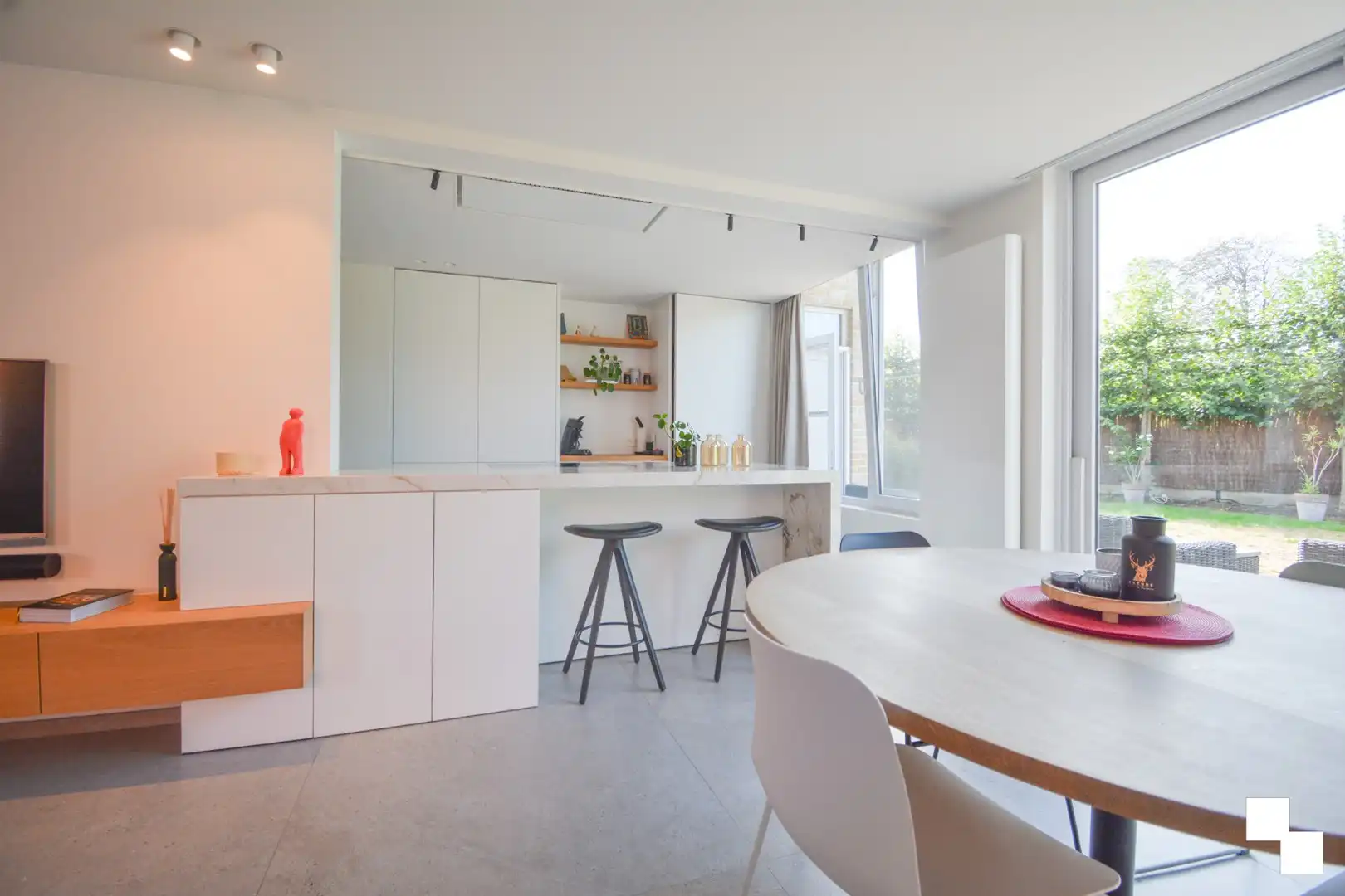 Vrijstaande moderne woning. foto 9