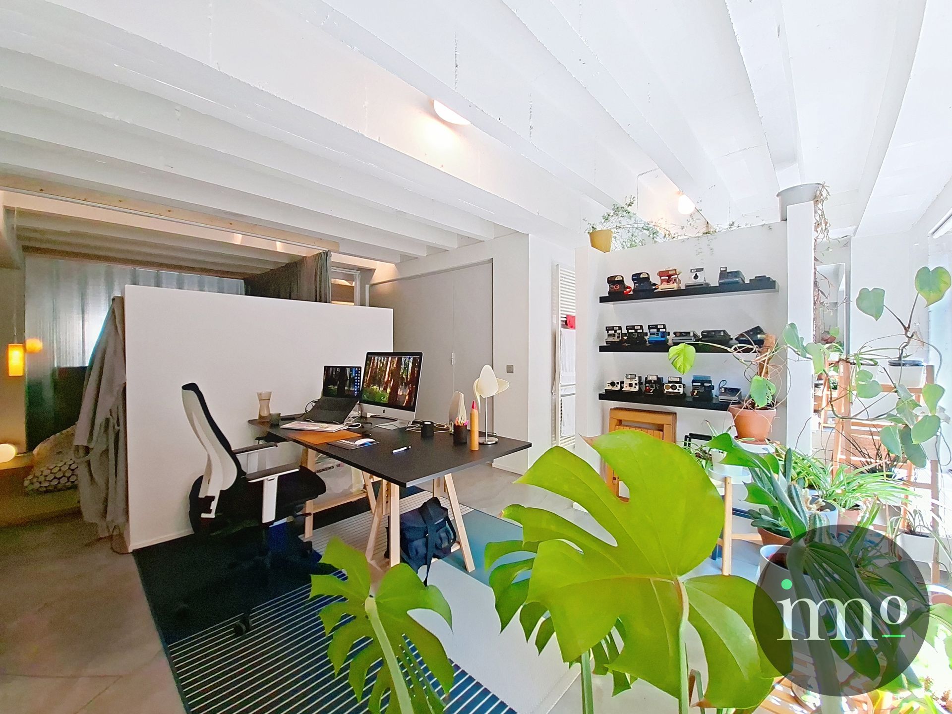 GROTE PRACHTIGE LOFT TEGENOVER TOUR & TAXIS + PARKING foto 11