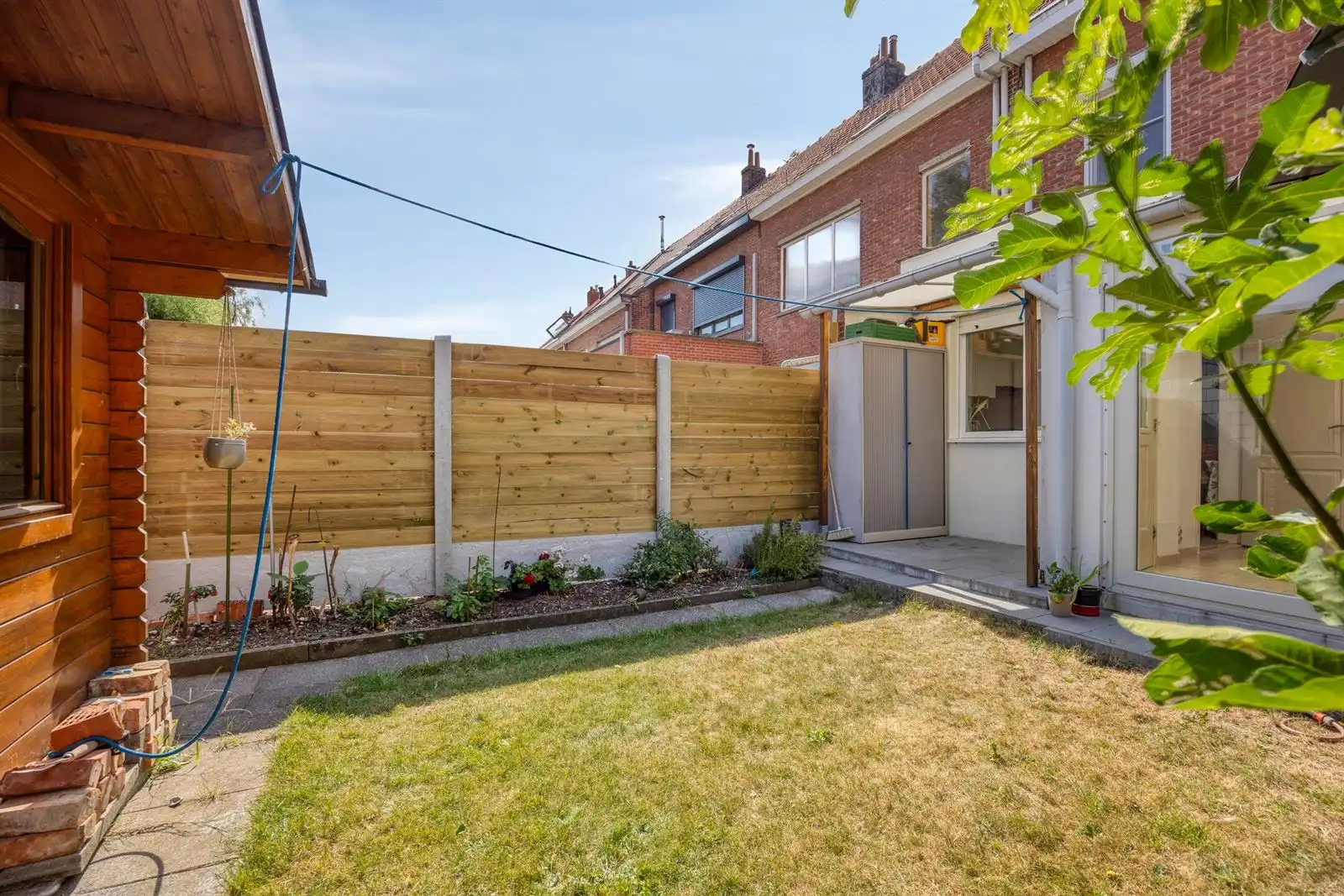 Volledig gerenoveerde 4-slpk woning met garagebox foto 28