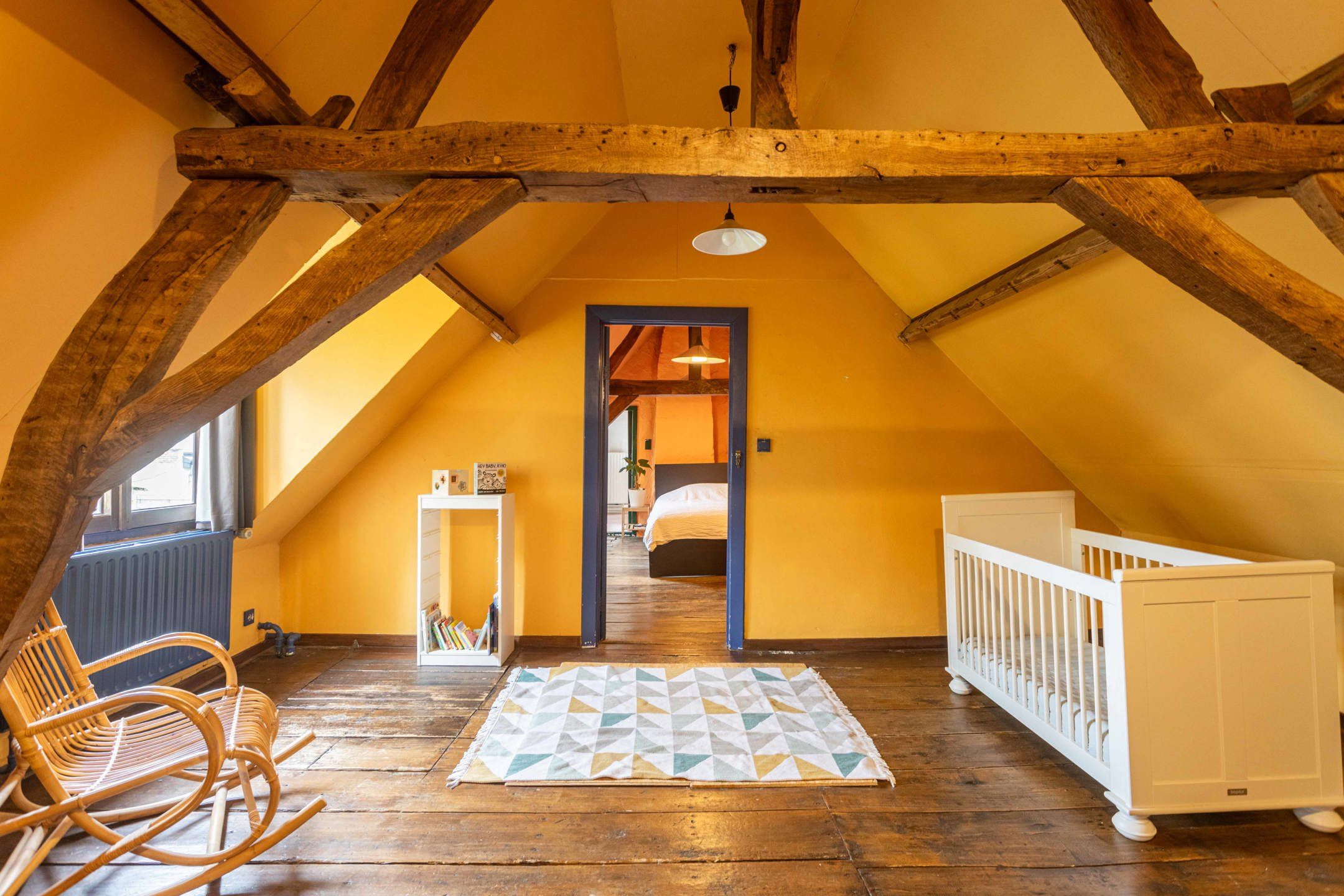 Charmante deels te renoveren alleenstaande woning  foto 28