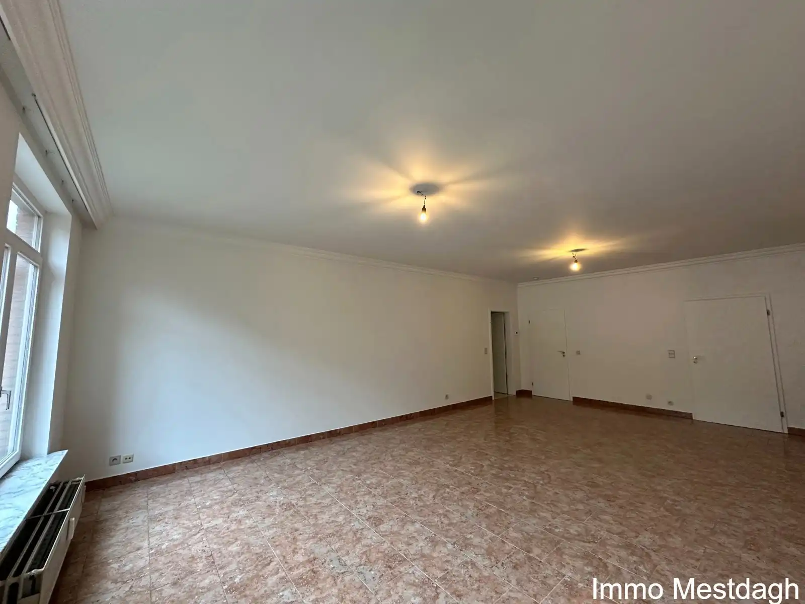 Royaal appartement met garagebox en zicht op de Schaffense Poort. foto 8