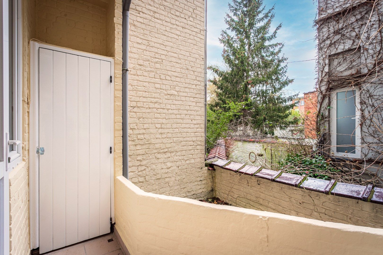 Gerenoveerd (2025) gelijkvloers appartement met 1 slaapkamer en ruime kelderberging foto 6