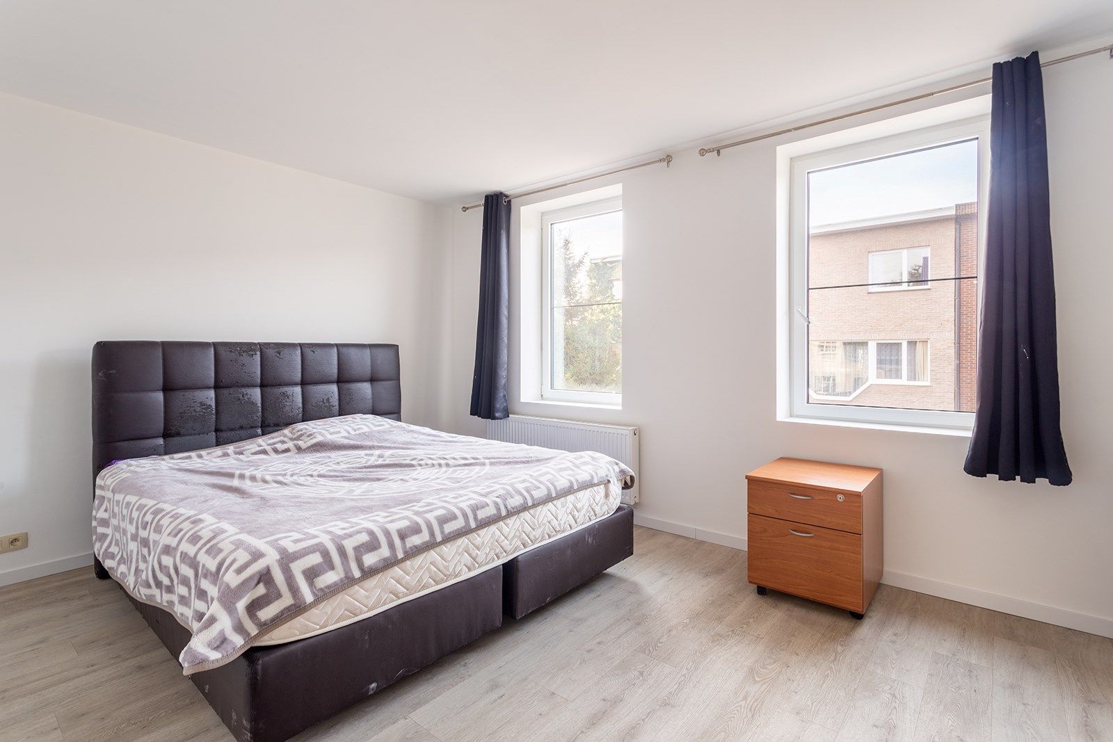 Gerenoveerde woning met 4 slaapkamers foto 16