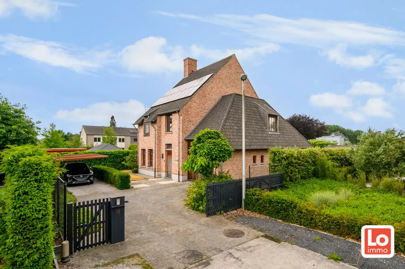 VERKOCHT! Ruime, charmante en degelijke alleenstaande villa met inpandige garage op een rustige en makkelijk bereikbare locatie tussen Lochristi en Gent. foto 36