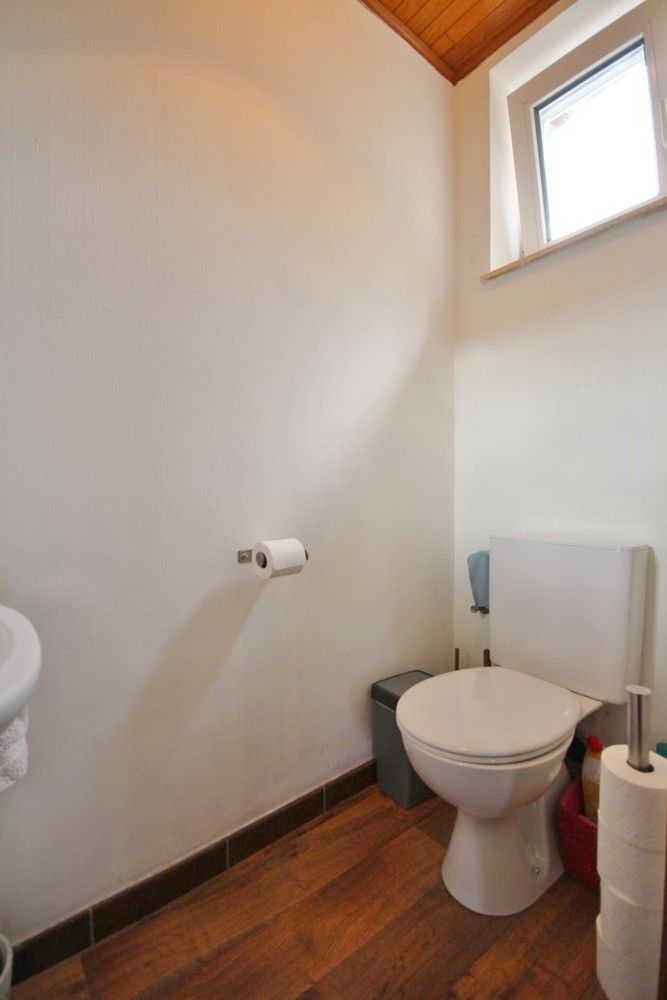 Charmante ruime hoeve met 3 slaapkamers nabij de E40 foto 12