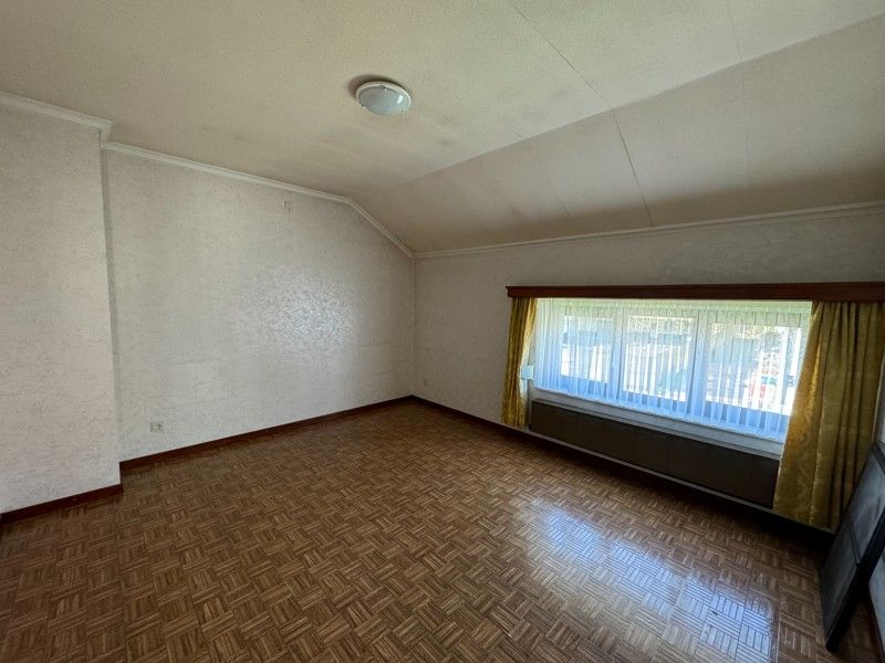 Vrijstaande woning met 5 slaapkamers. foto 84