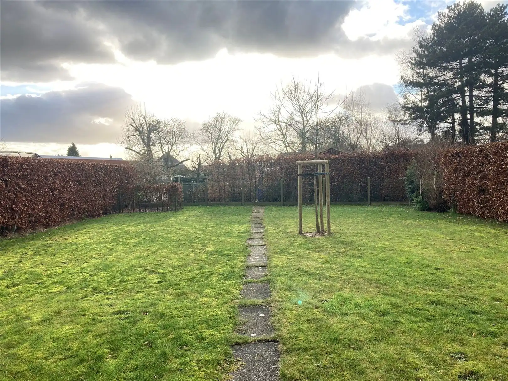 Woning met zonnige tuin foto 19