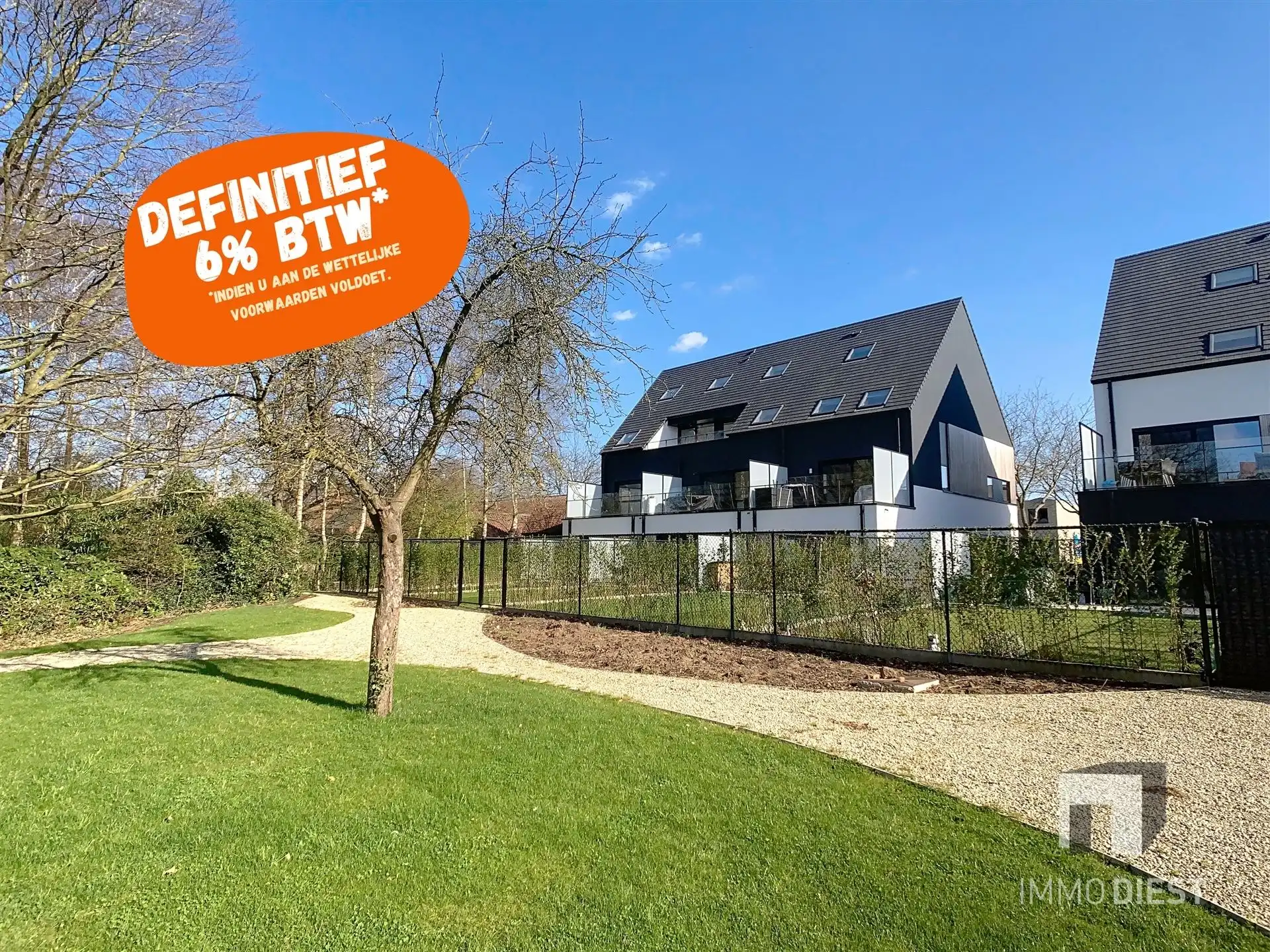 Penthouse met 4 slaapkamers foto {{pictureIndex}}