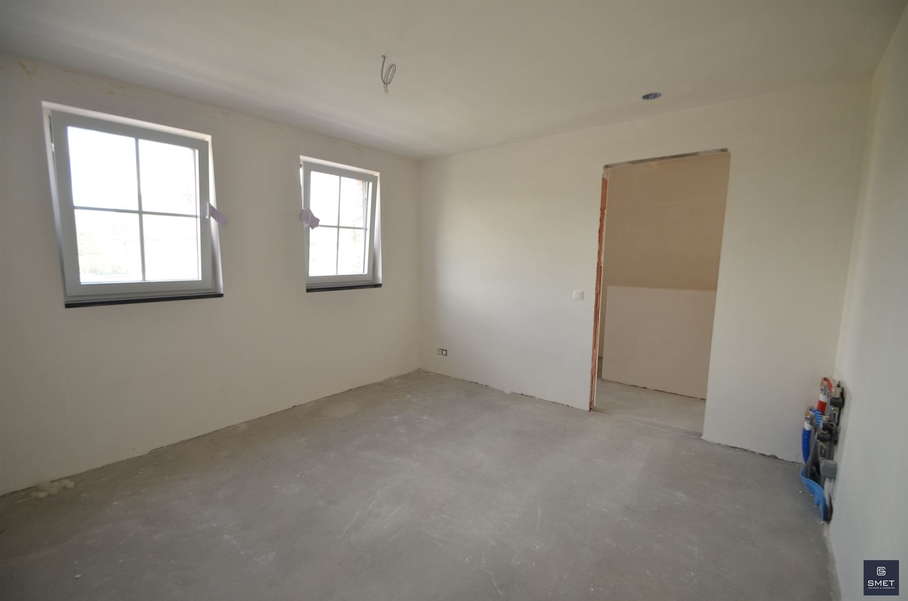 Halfopen nieuwbouw woning foto 23