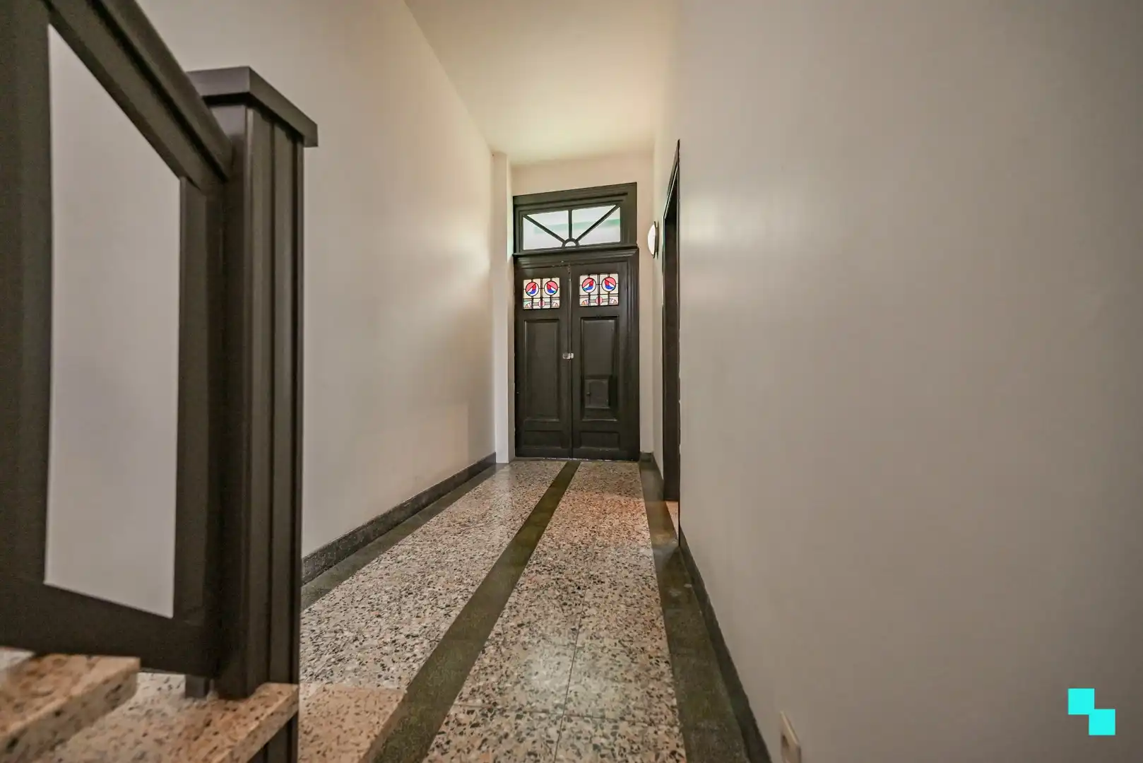 Charmewoning met 2 slaapkamers nabij centrum Wevelgem foto 4