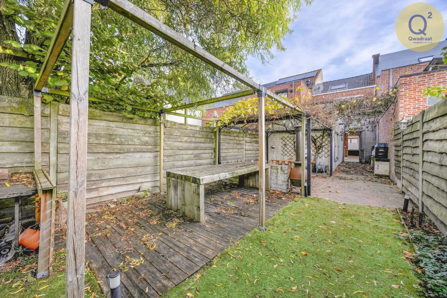 Gerenoveerde instapklare woning met grote tuin foto 43