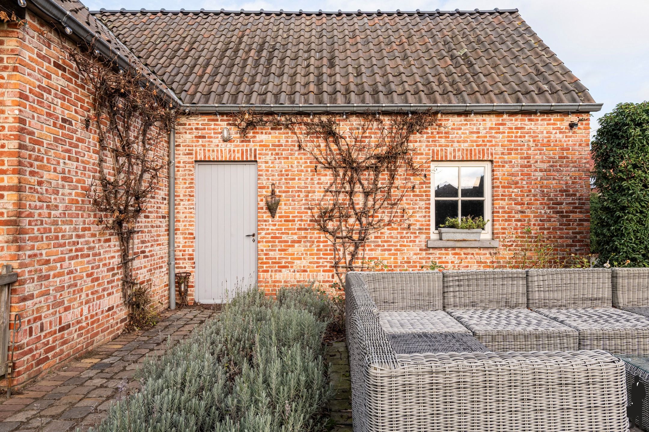 Villa met 4 tot 5 slaapkamers, weiland en paardenstallen (2) foto 33