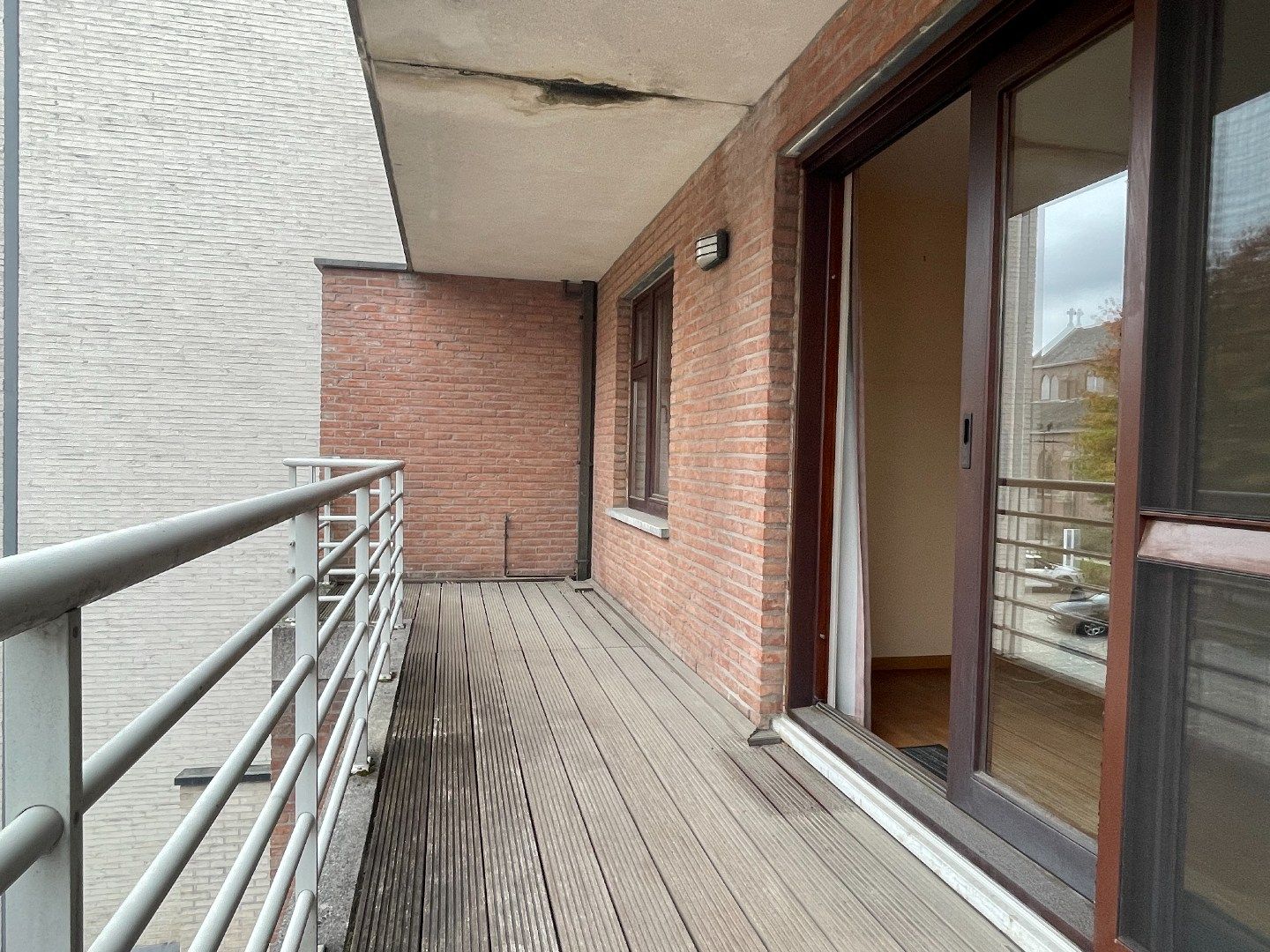 Tweeslaapkamerappartement met ondergrondse autostaanplaats foto 6