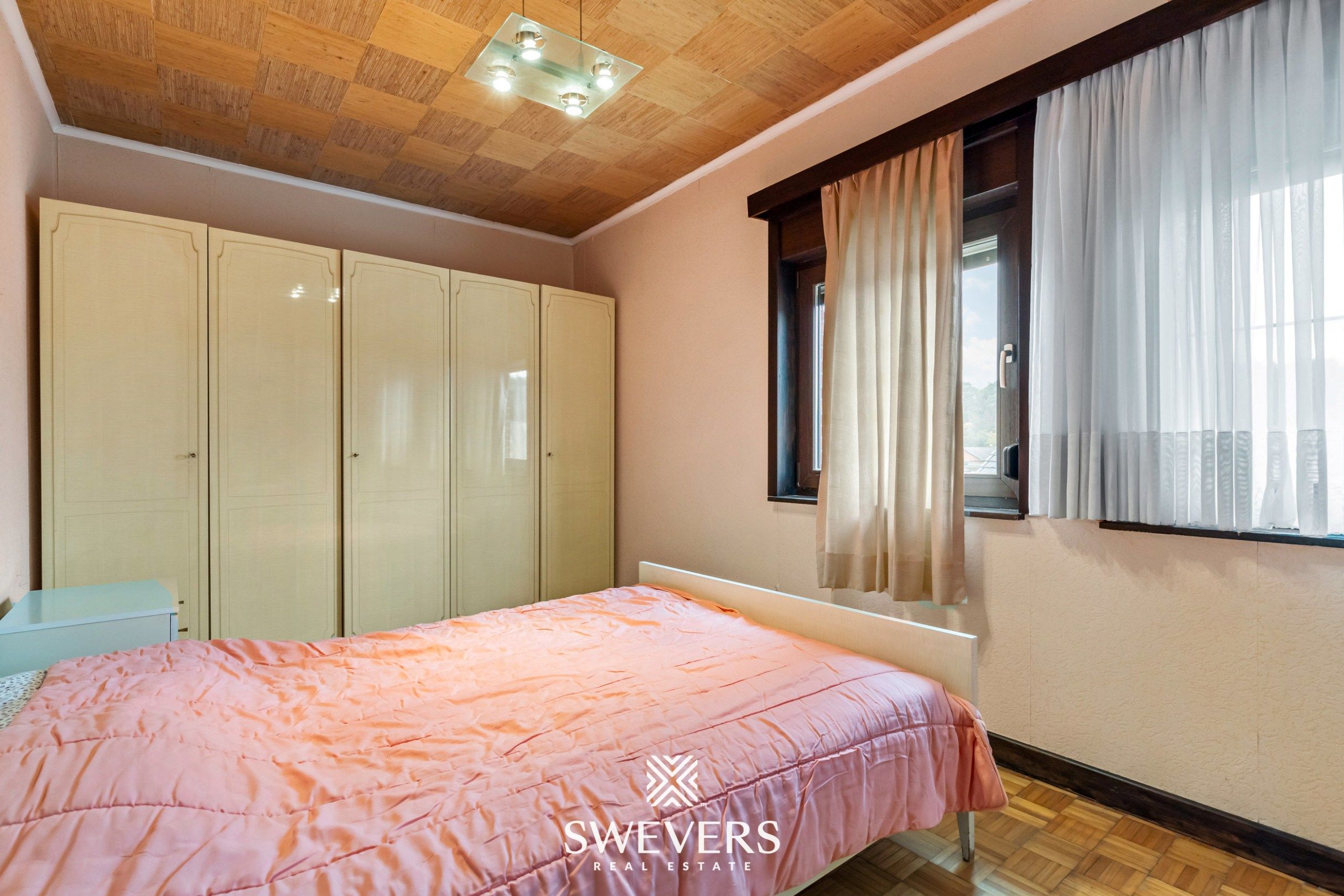 Woning met 4 slaapkamers op ruim perceel van 7a 06ca foto 19