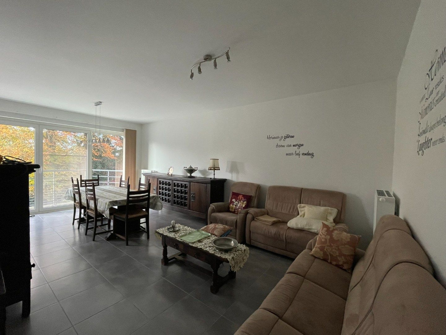 Appartement met 2 slaapkamers + 2 garageboxen + kelder foto 4