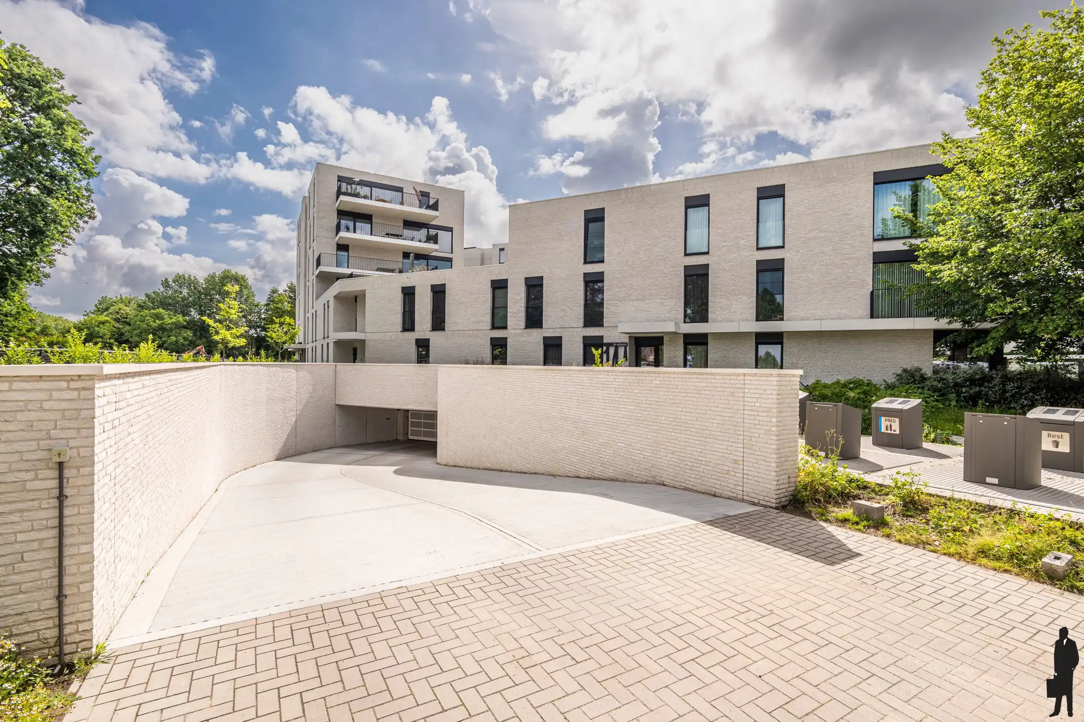 Uitstekend instapklaar appartement met groot terras in Arendonk foto 24