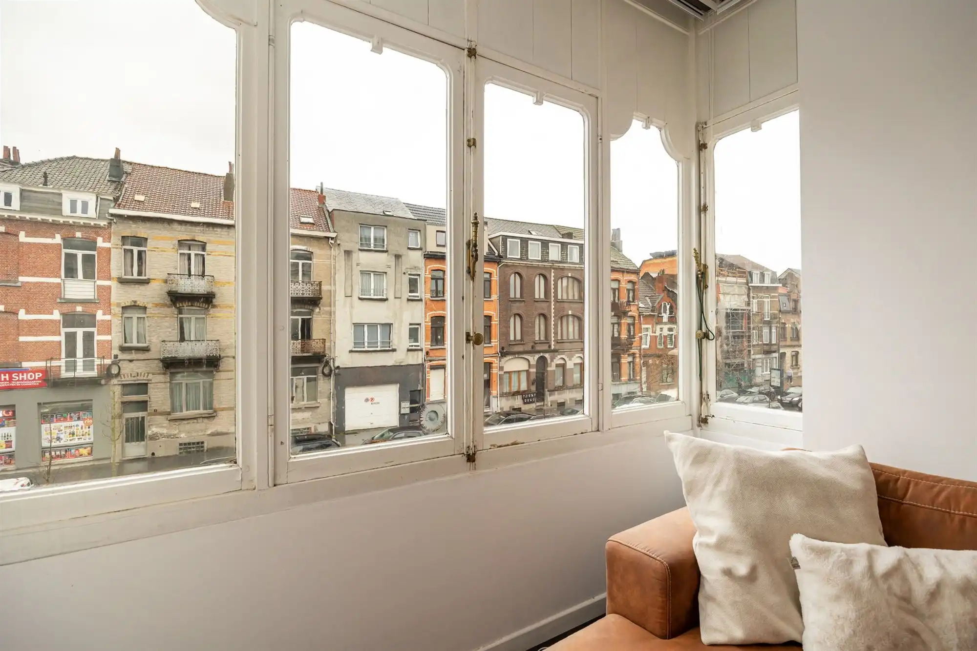 Instapklaar en lichtrijk appartement op TOPlocatie foto 6