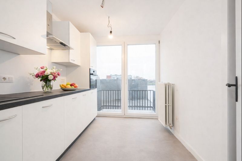 Gerenoveerde bel-étage met 3 slaapkamers en ruime garage foto 5