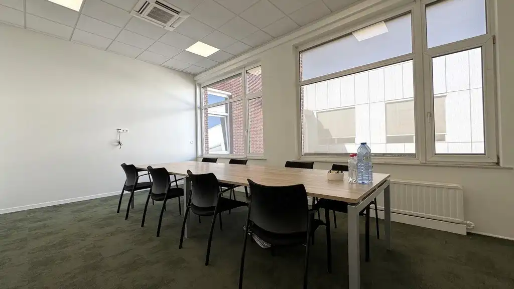 Mooi instapklaar kantoor te huur in Ceka Center Antwerpen foto 6